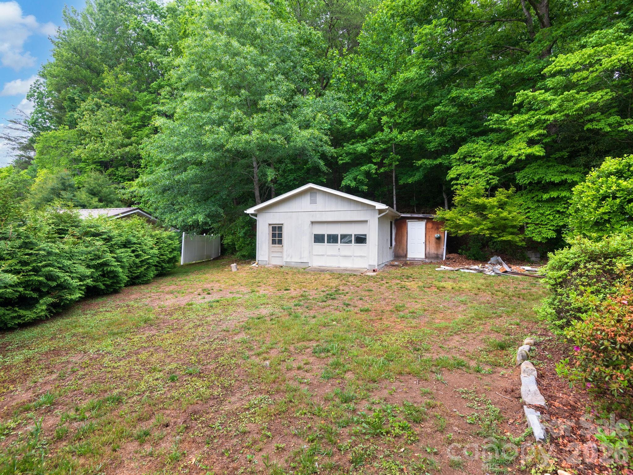 24 Piney Ridge Mountain Road