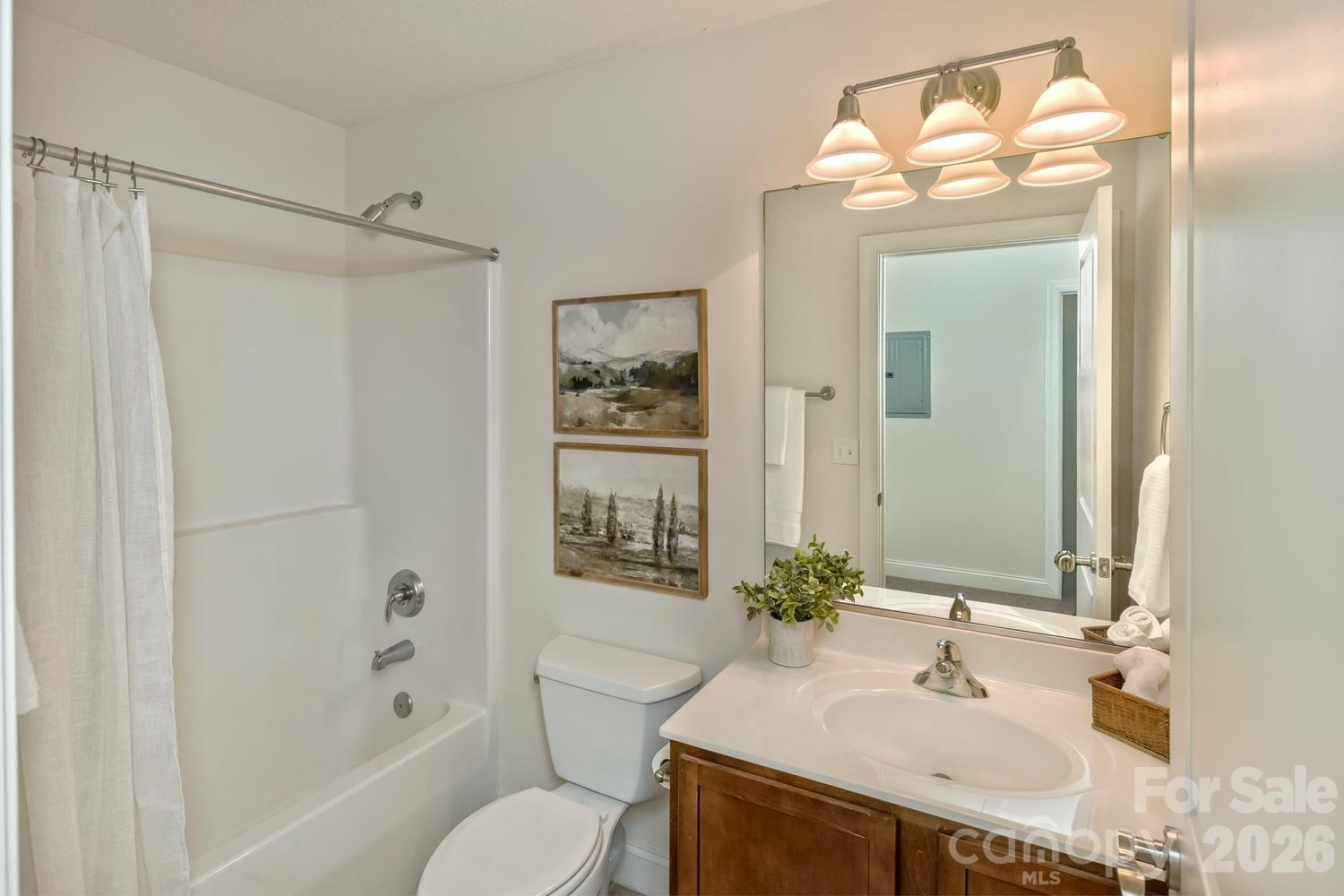 123 Foxden Drive Unit: 204