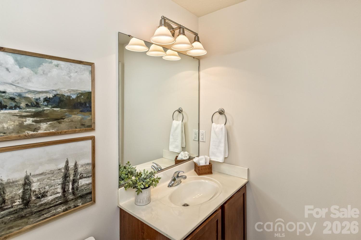 123 Foxden Drive Unit: 204