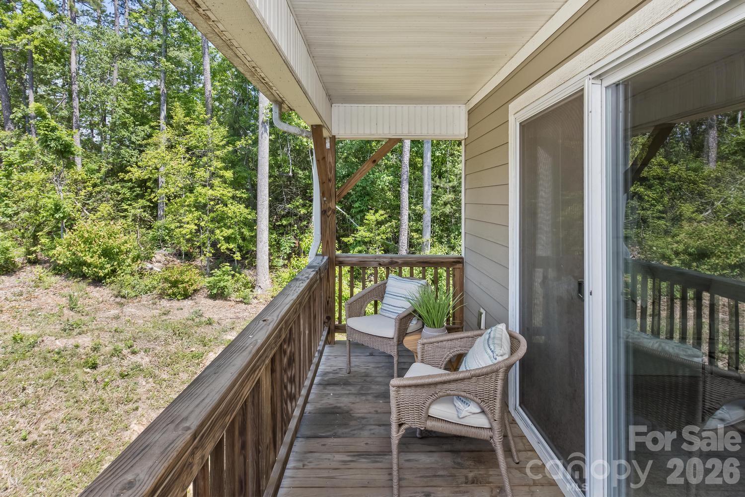 123 Foxden Drive Unit: 204