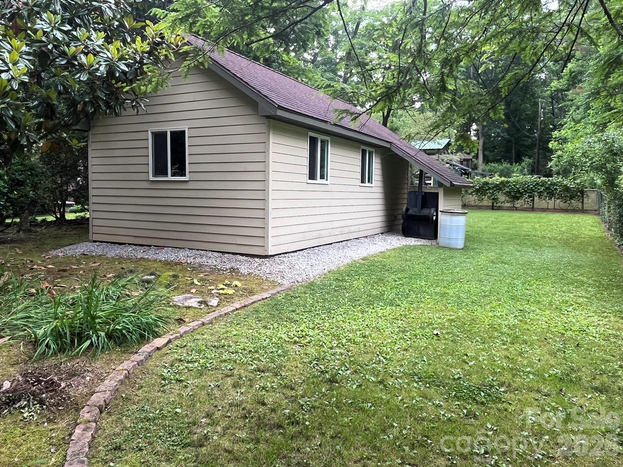 29 S Greenwood Forest Drive