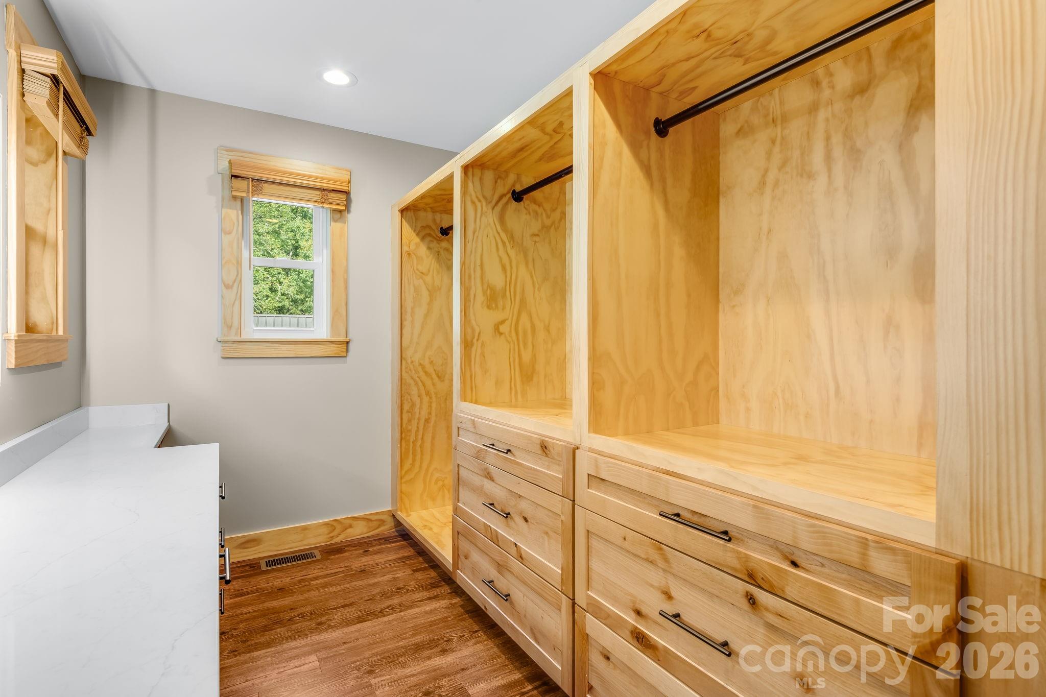 10 Davenport Place