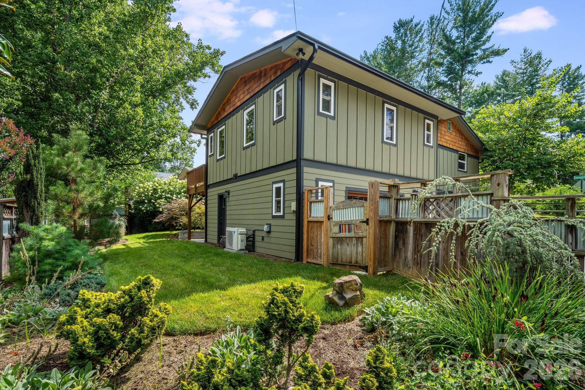 10 Davenport Place