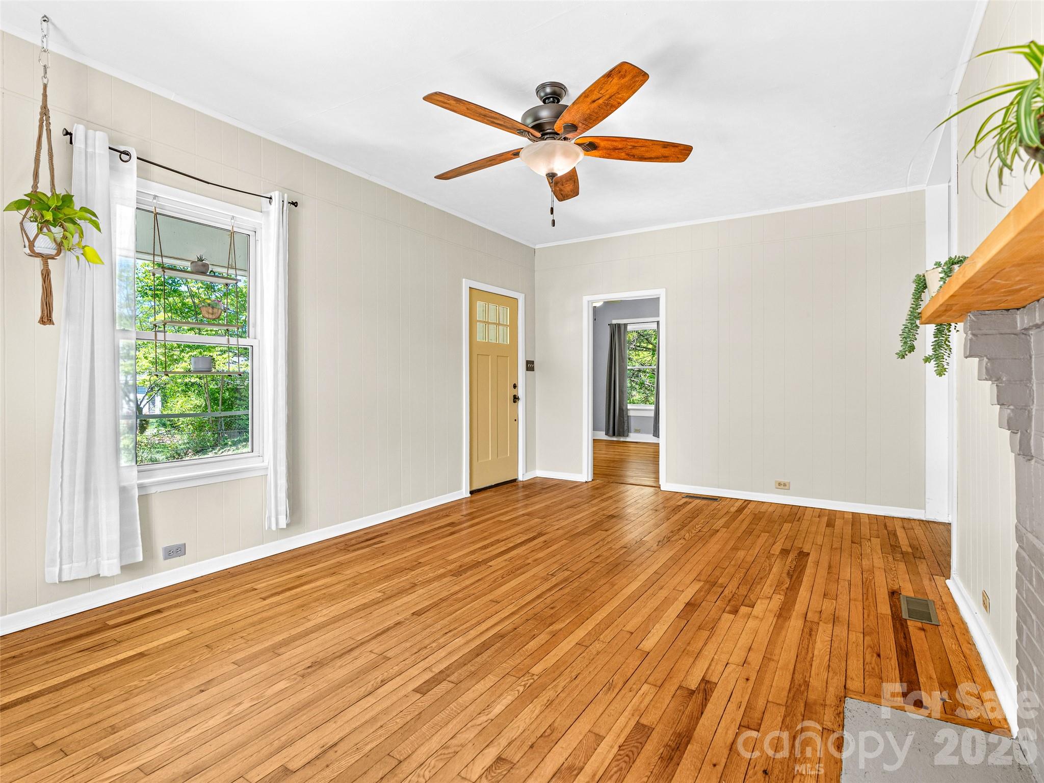 125 Edwards Avenue