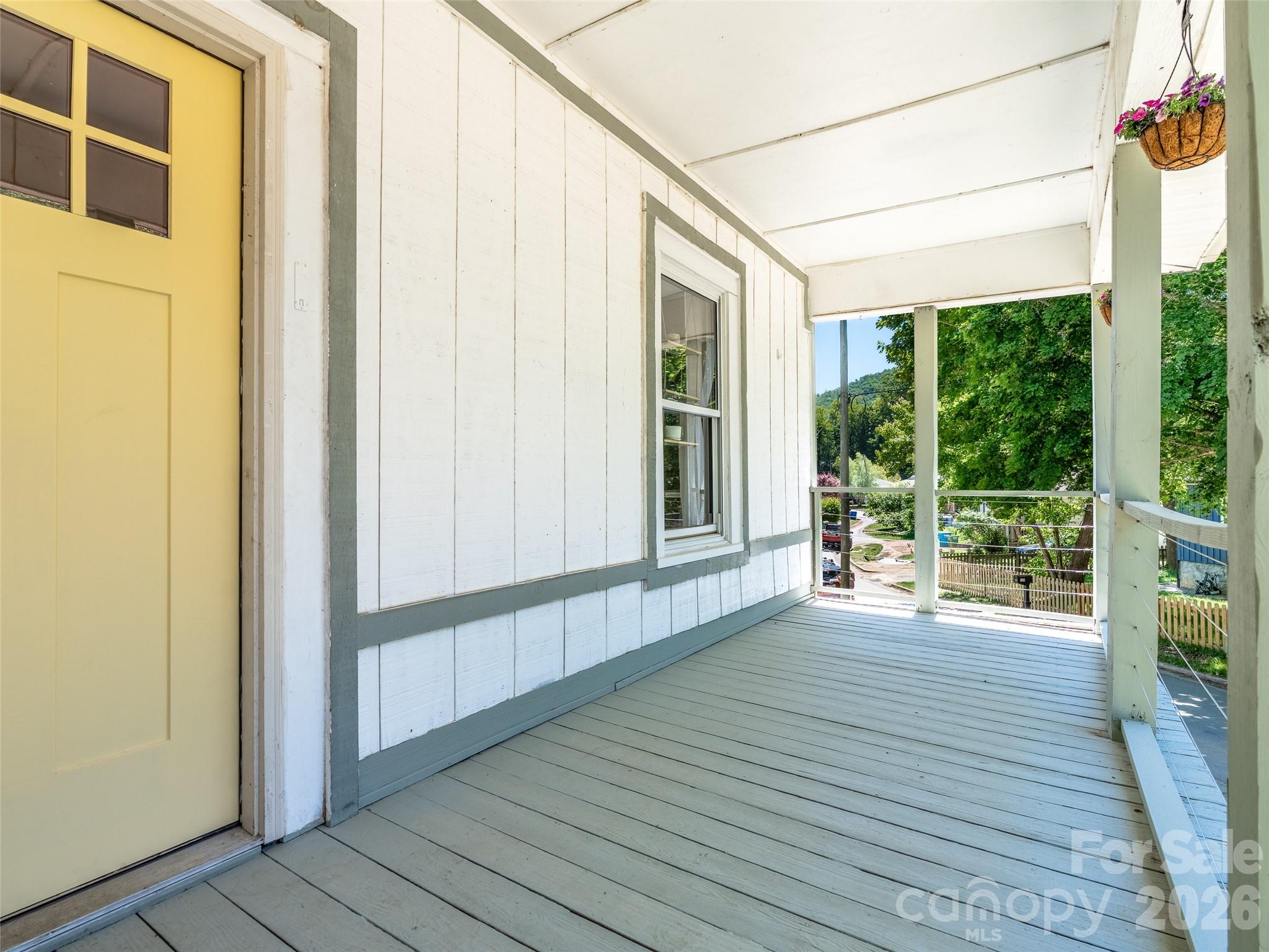 125 Edwards Avenue
