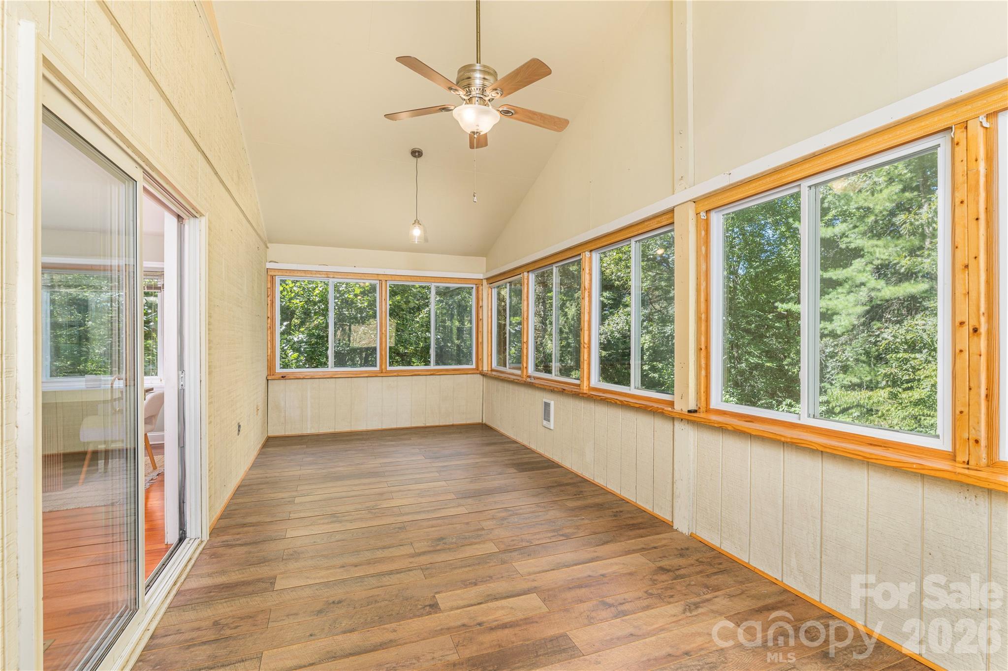 446 Deerhaven Lane