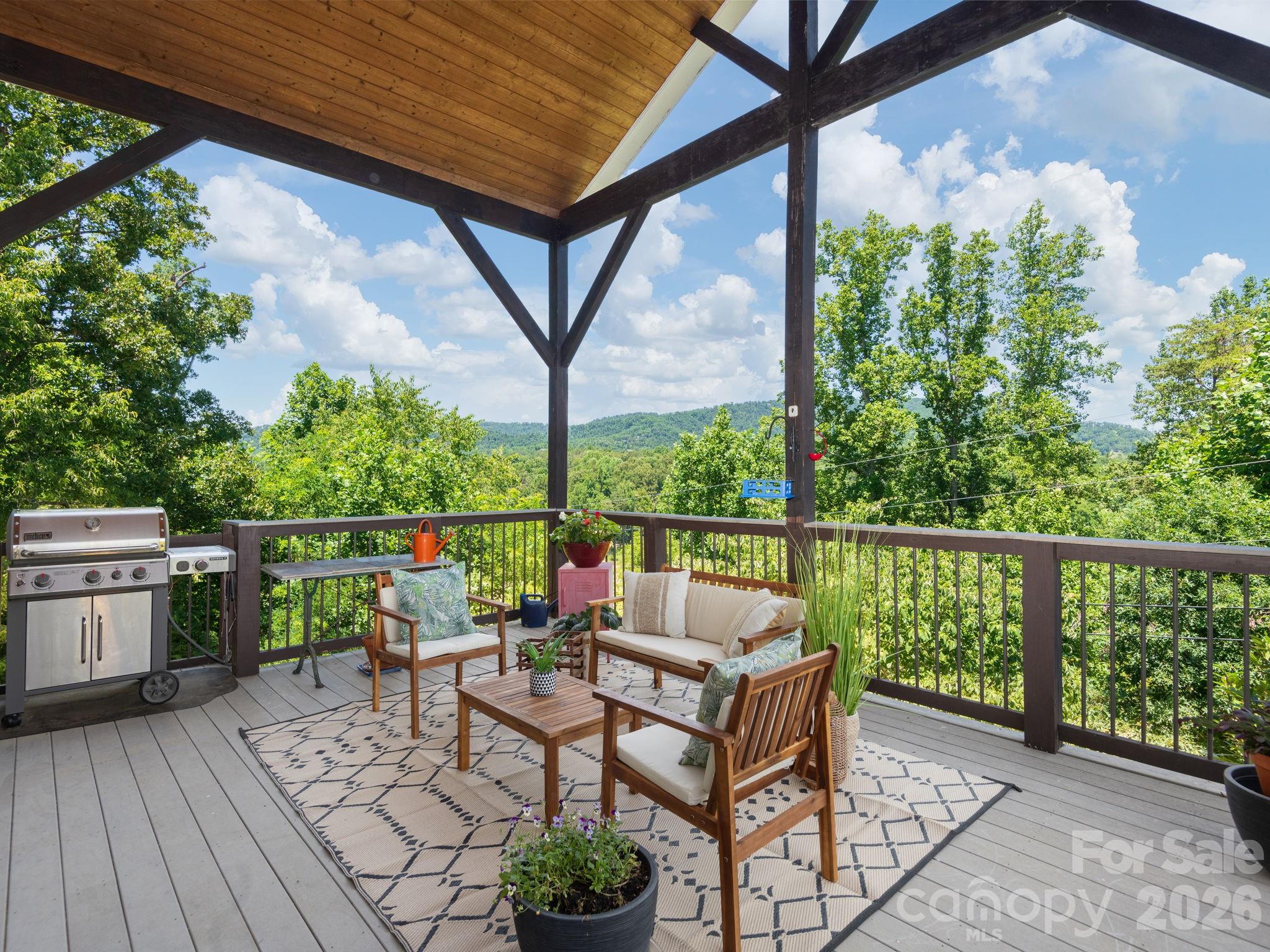 105 Upper Grove Lane