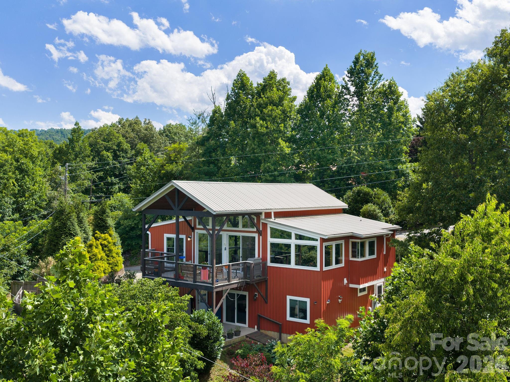 105 Upper Grove Lane