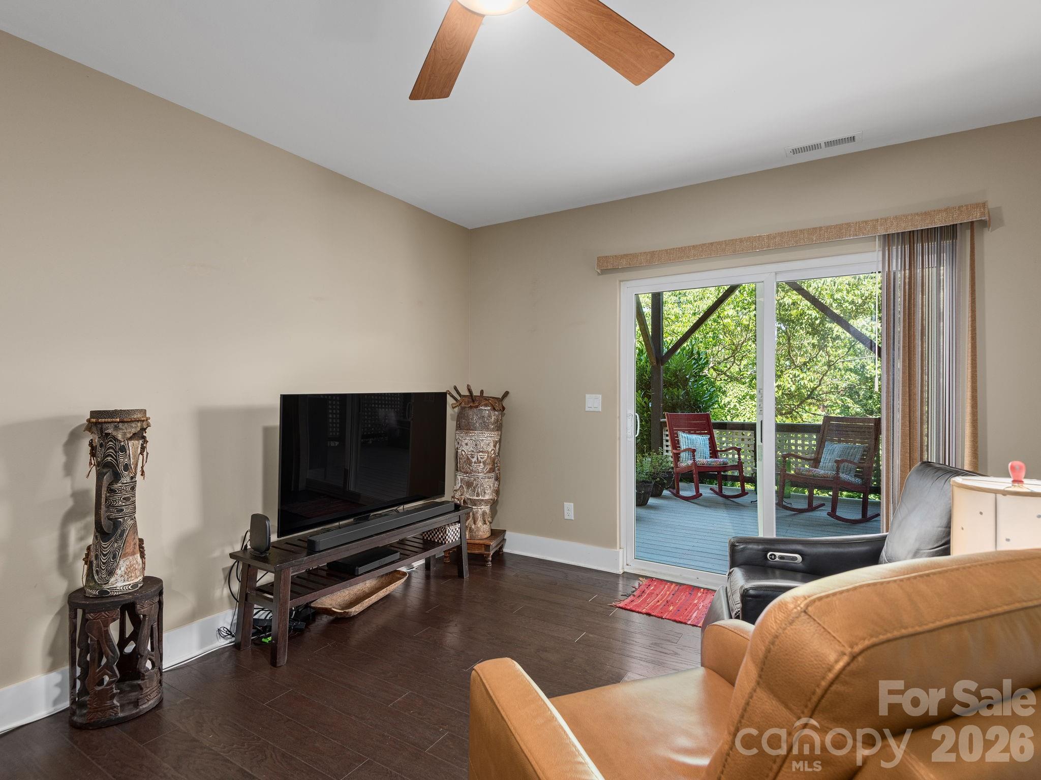 105 Upper Grove Lane
