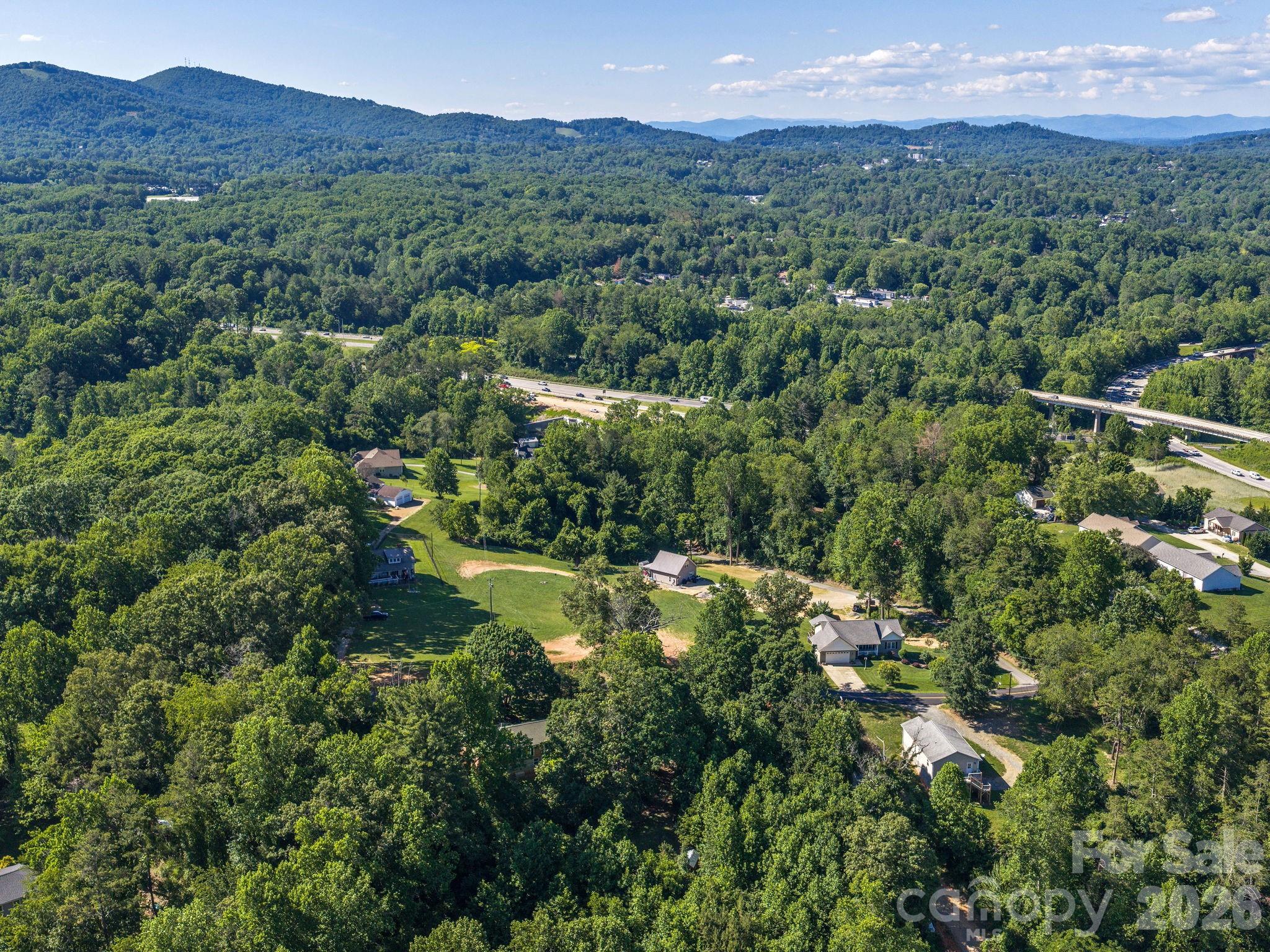 147 W Oakview Road