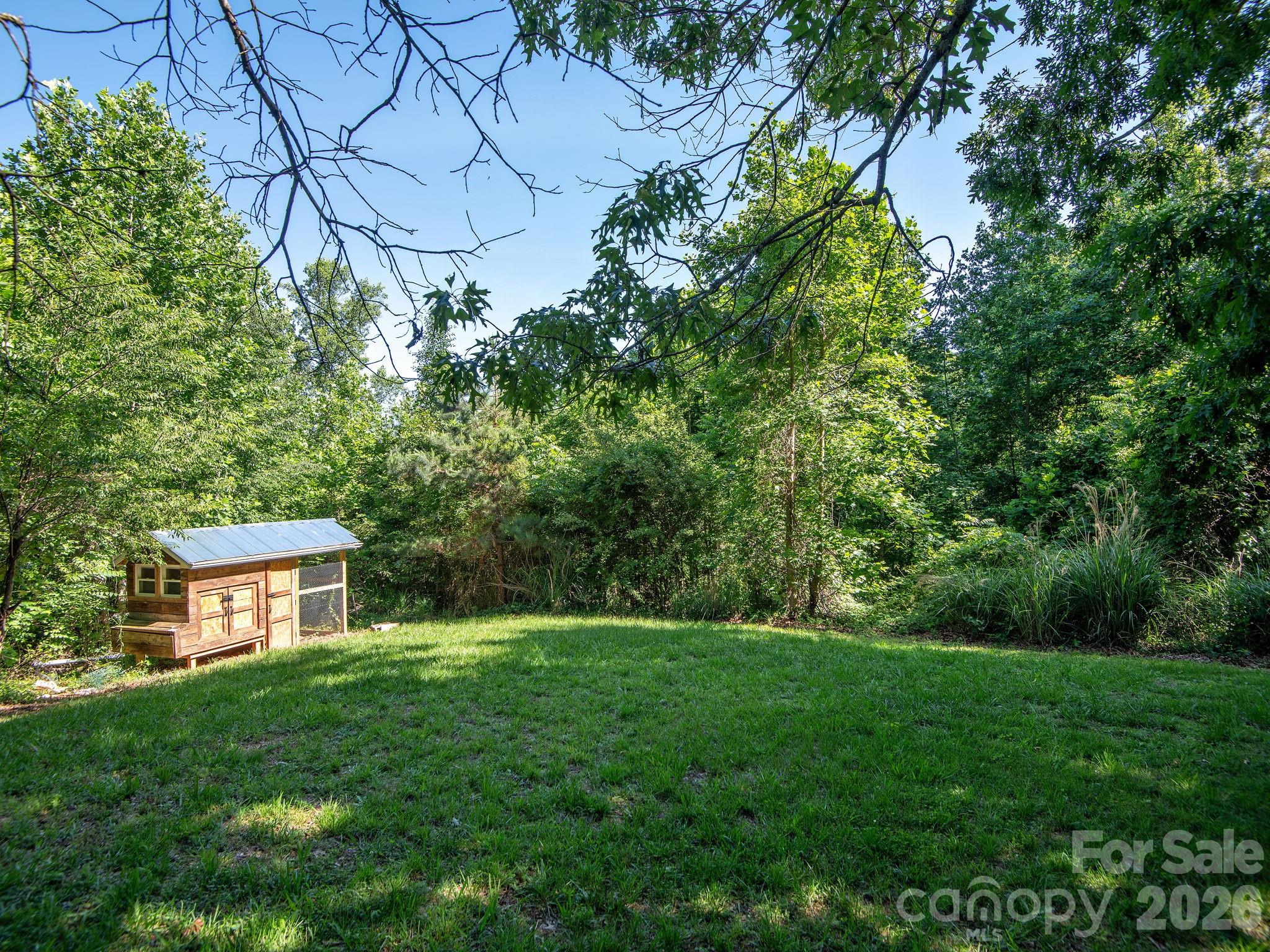 147 W Oakview Road