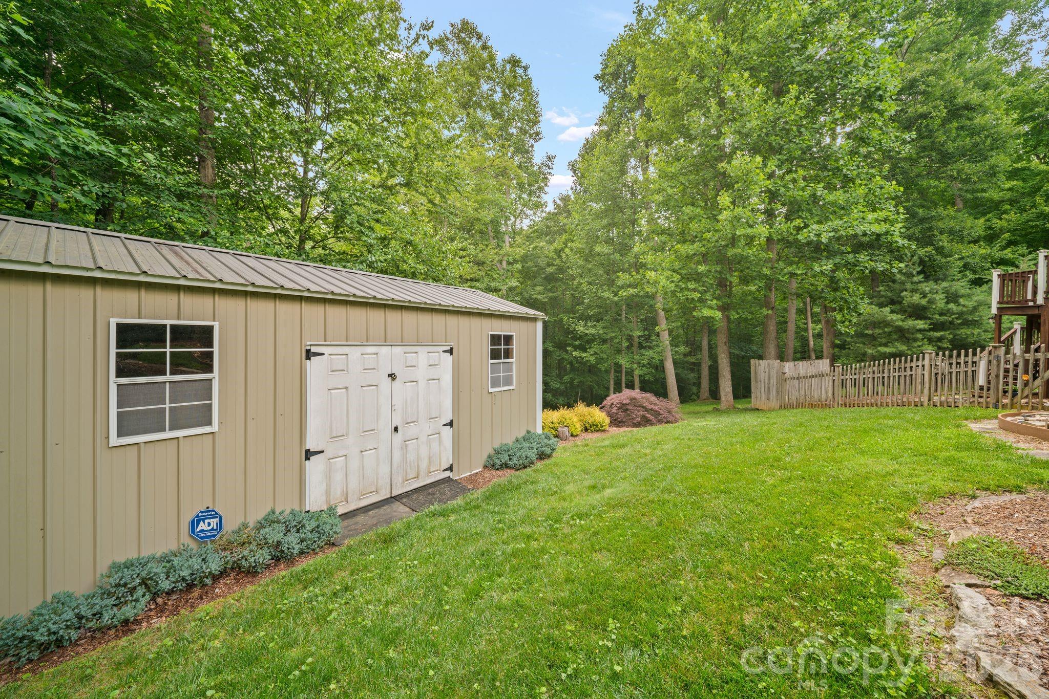 813 Beech Tree Place