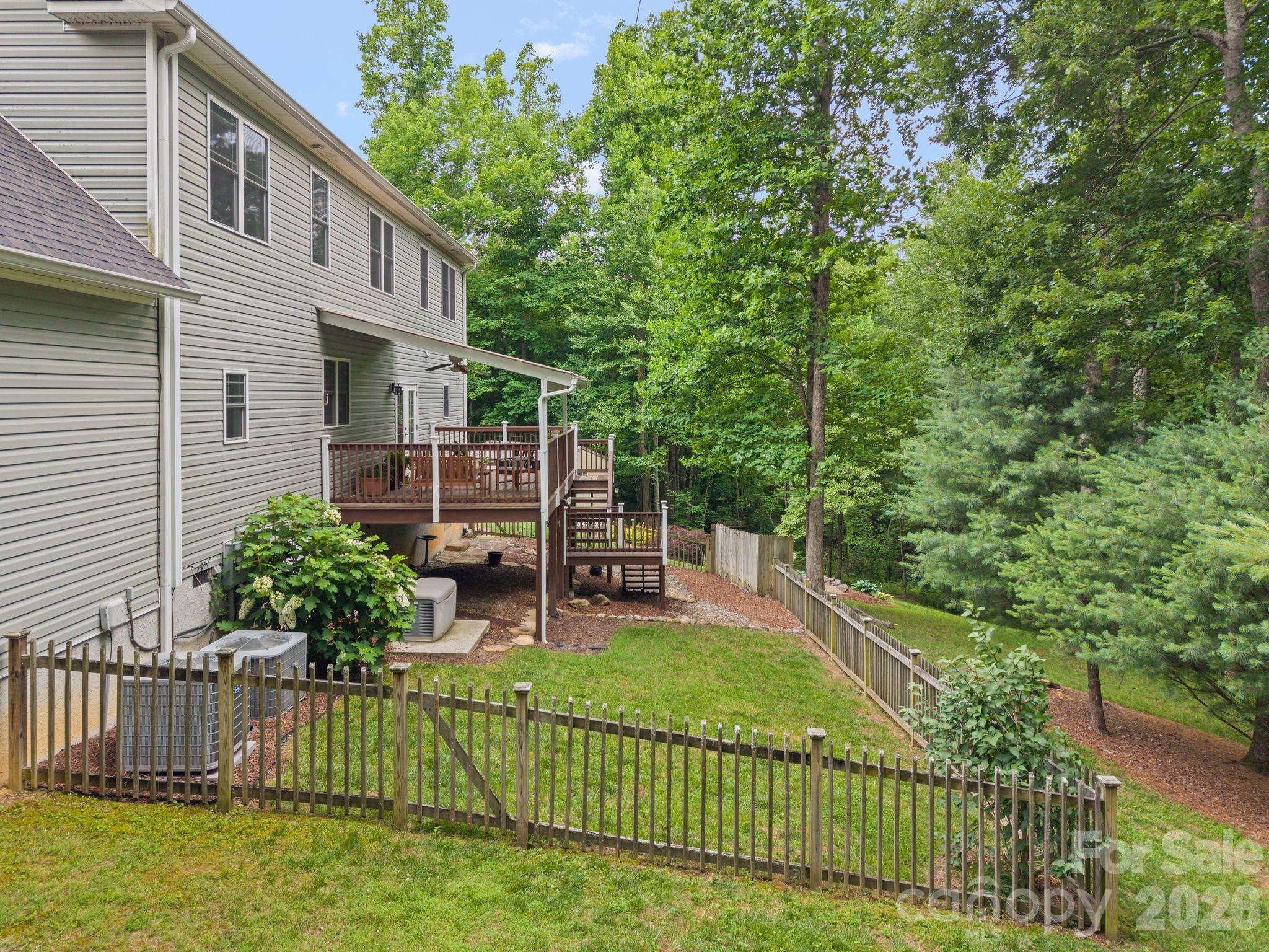 813 Beech Tree Place
