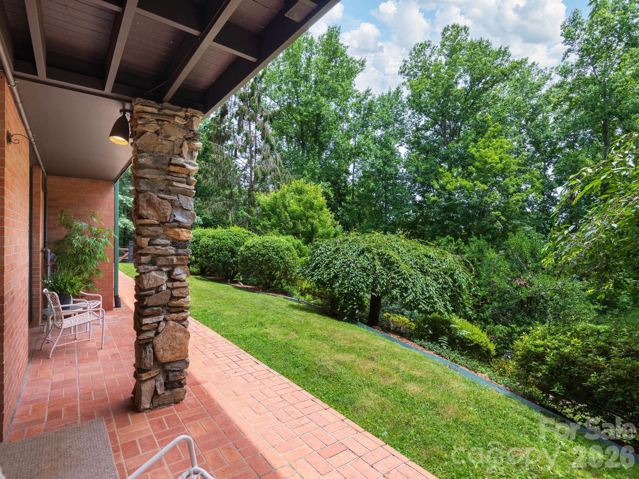 65 Cliff Drive