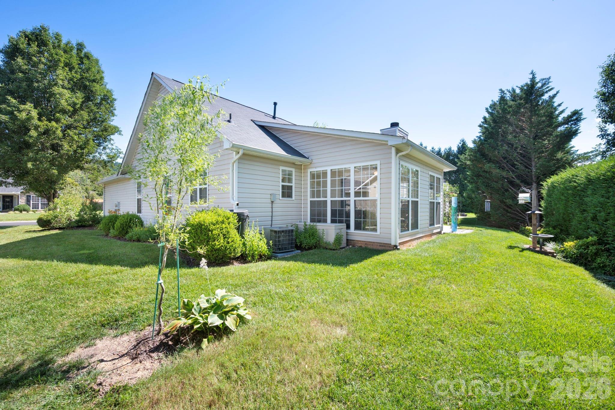 35 Meadow Pathway Drive