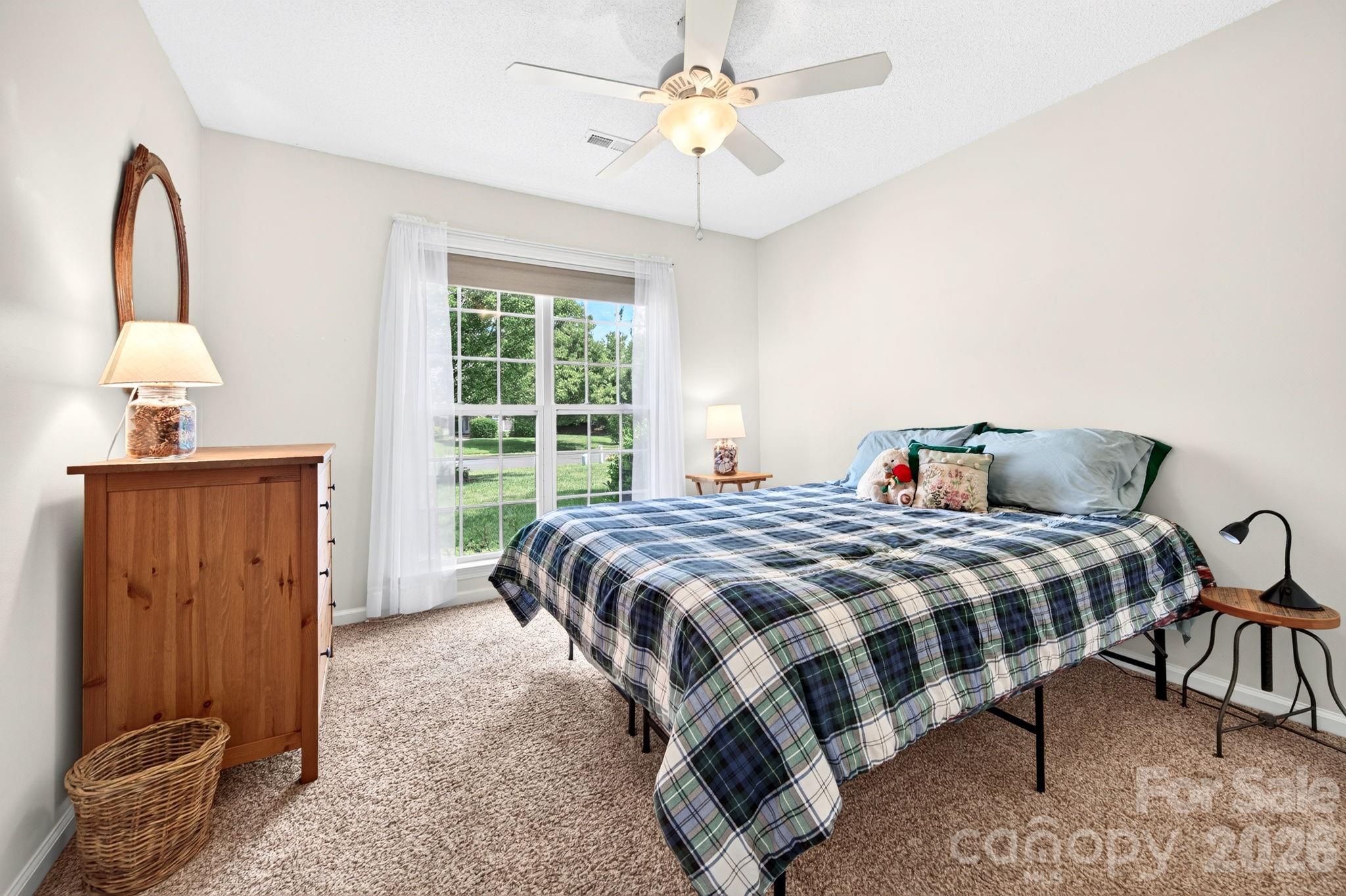35 Meadow Pathway Drive