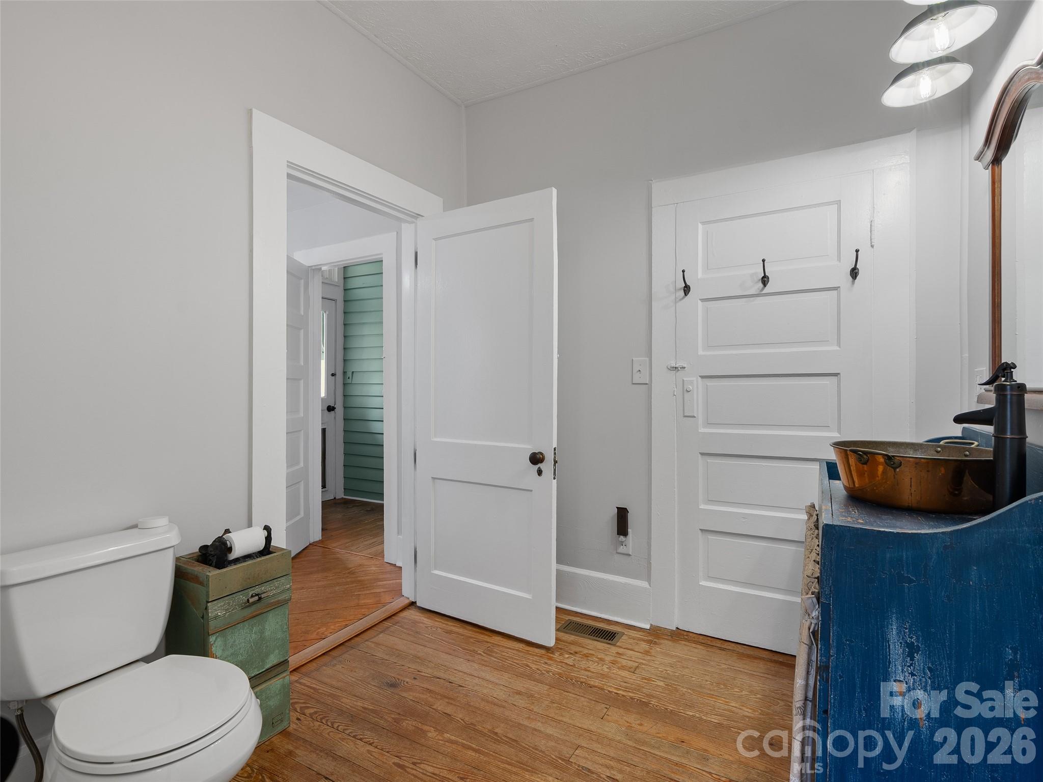 15 Craig Circle