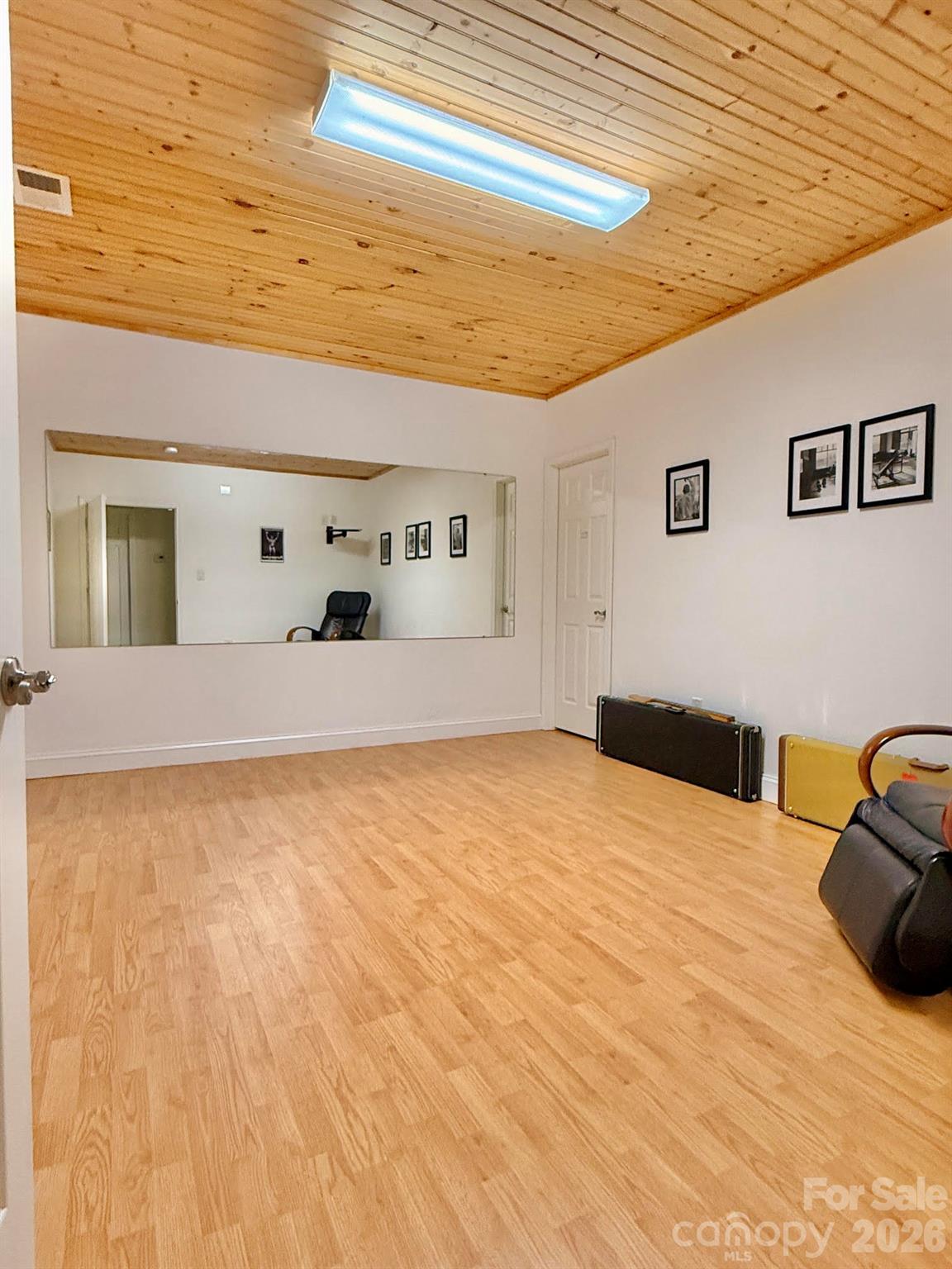 2 Birkdale Drive