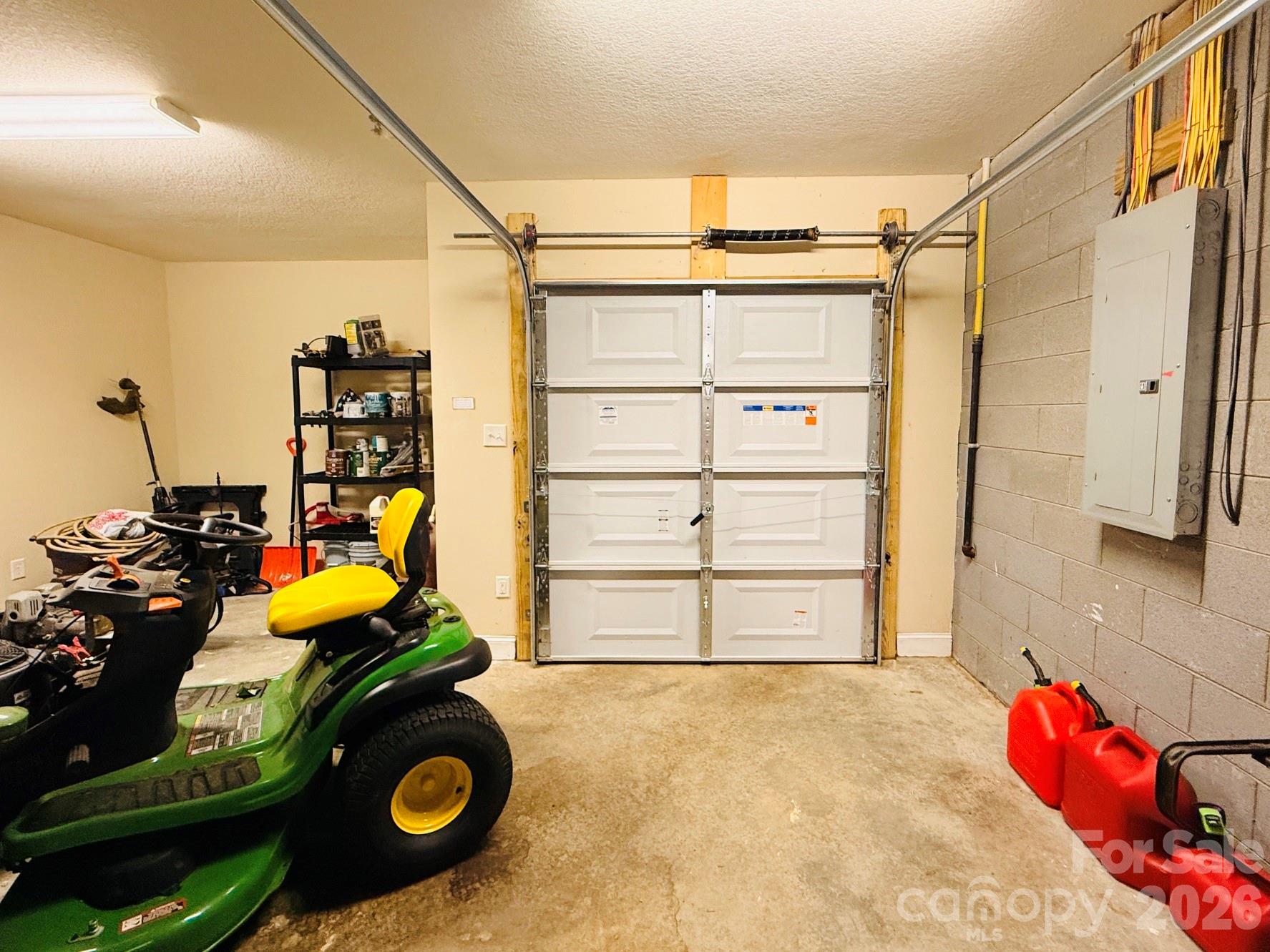 2 Birkdale Drive