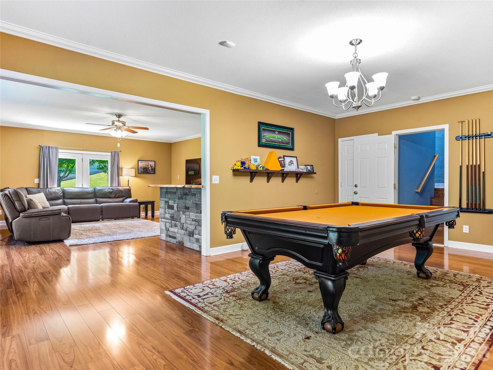 8 Old Farm House Road
