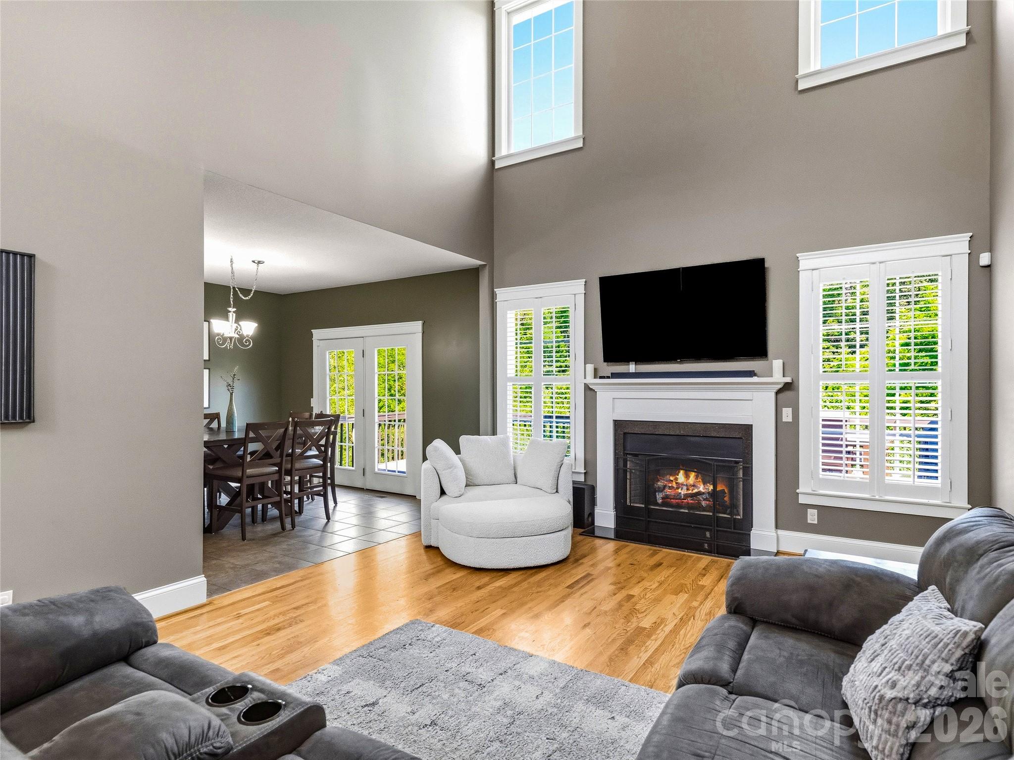 8 Old Farm House Road
