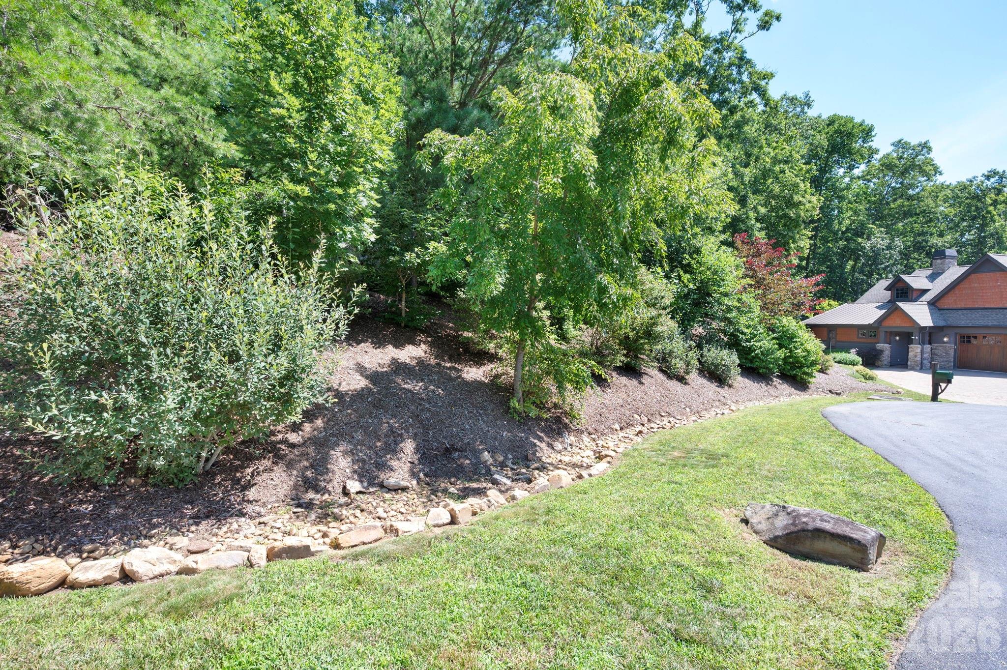 33 Hawks Branch Circle