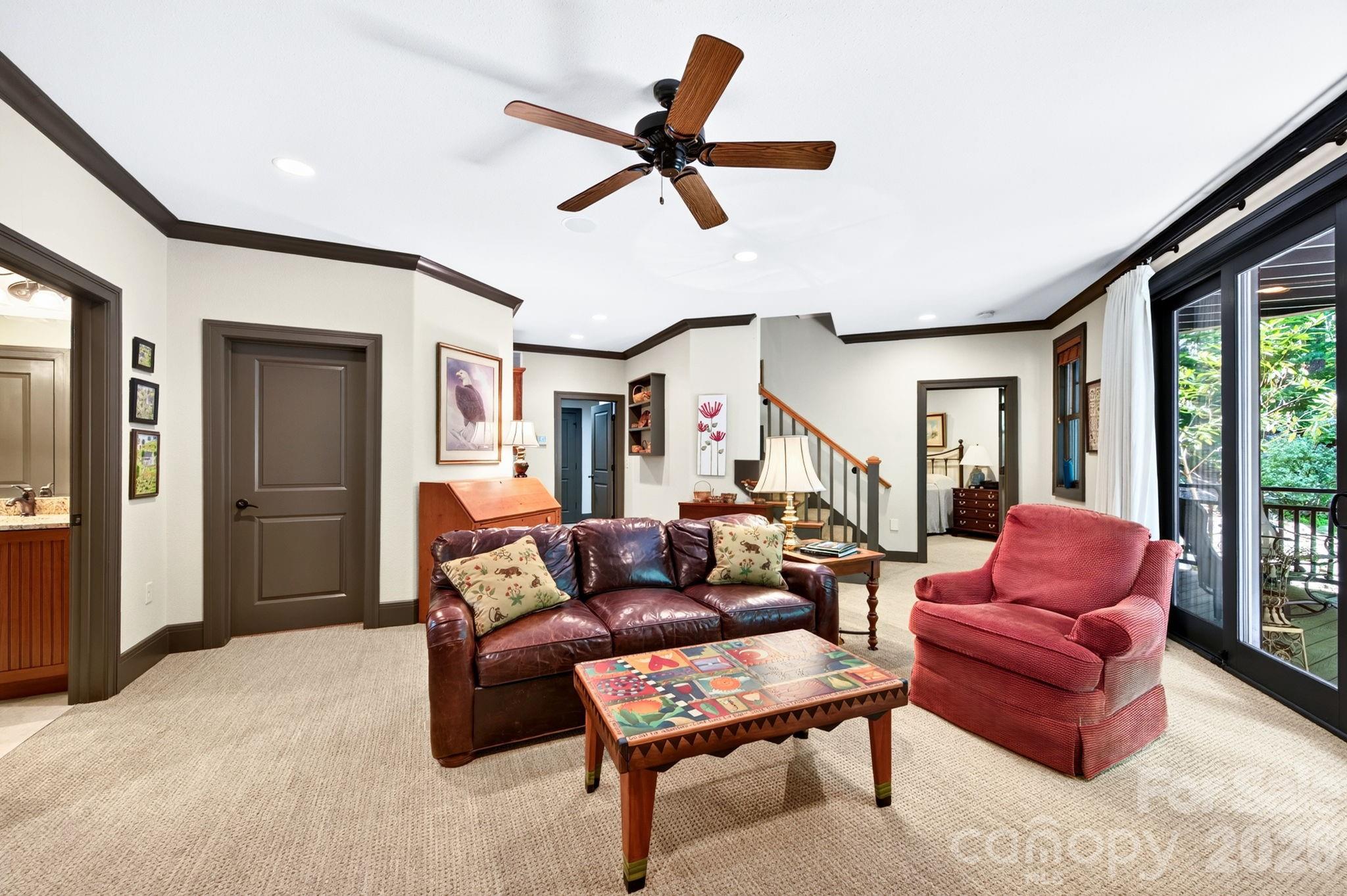 33 Hawks Branch Circle
