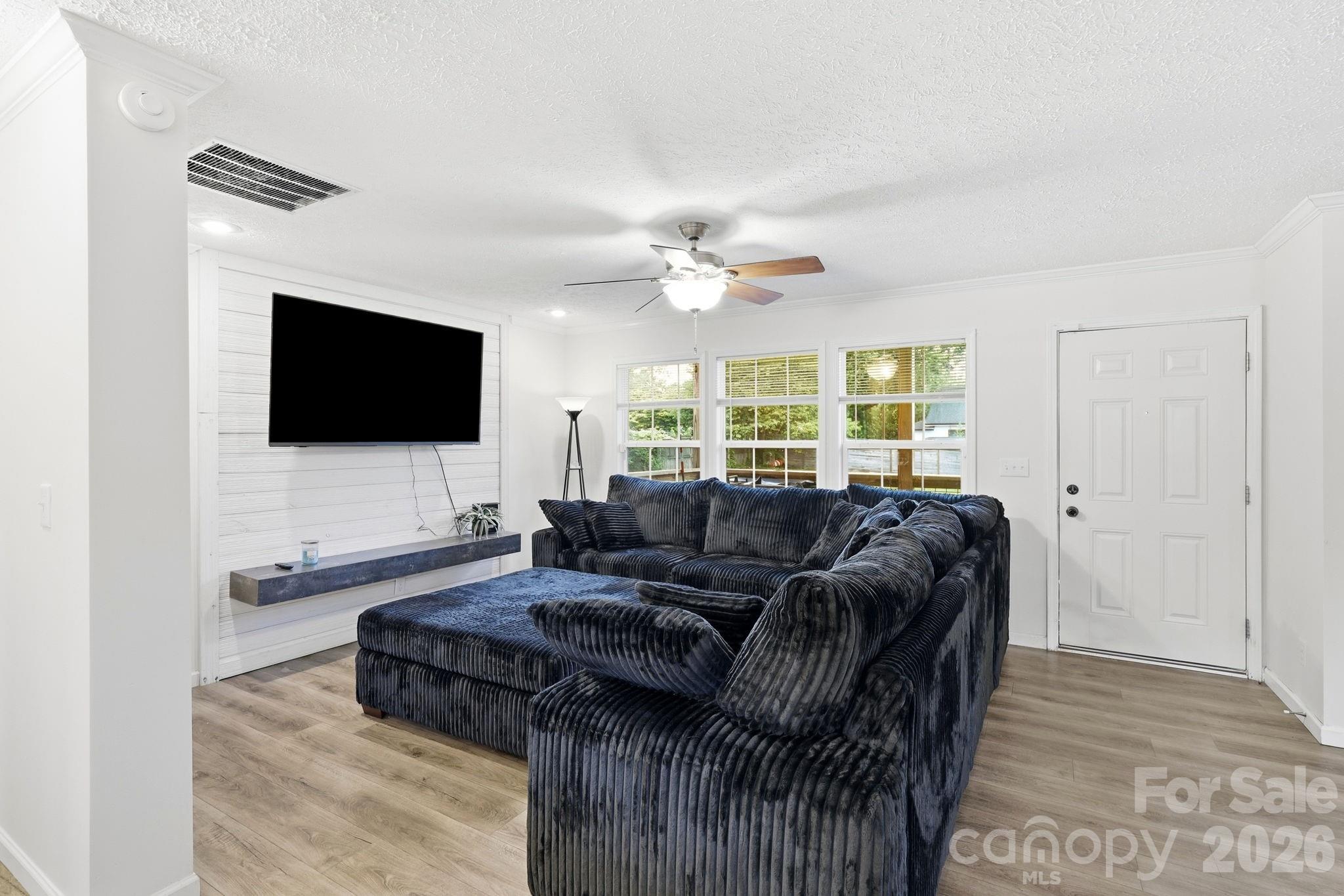 417 Glover Street
