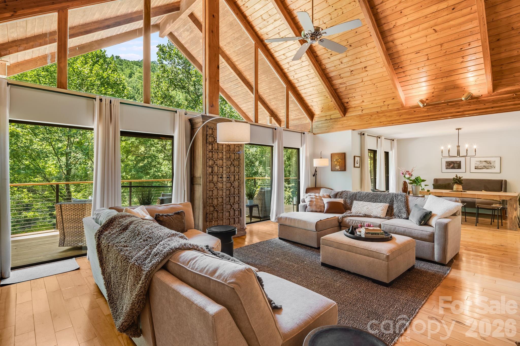 2752 Gerton Highway