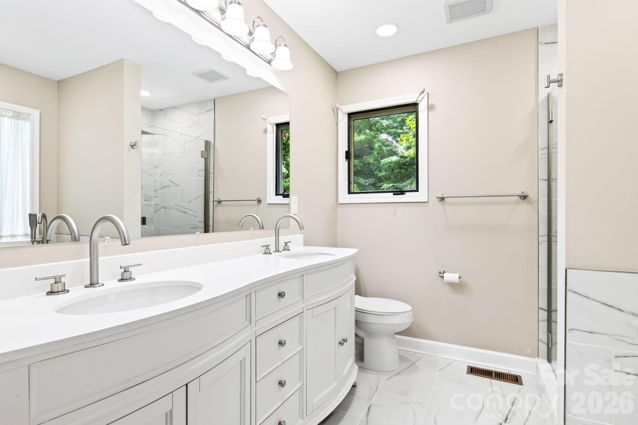23 S Oaks Circle
