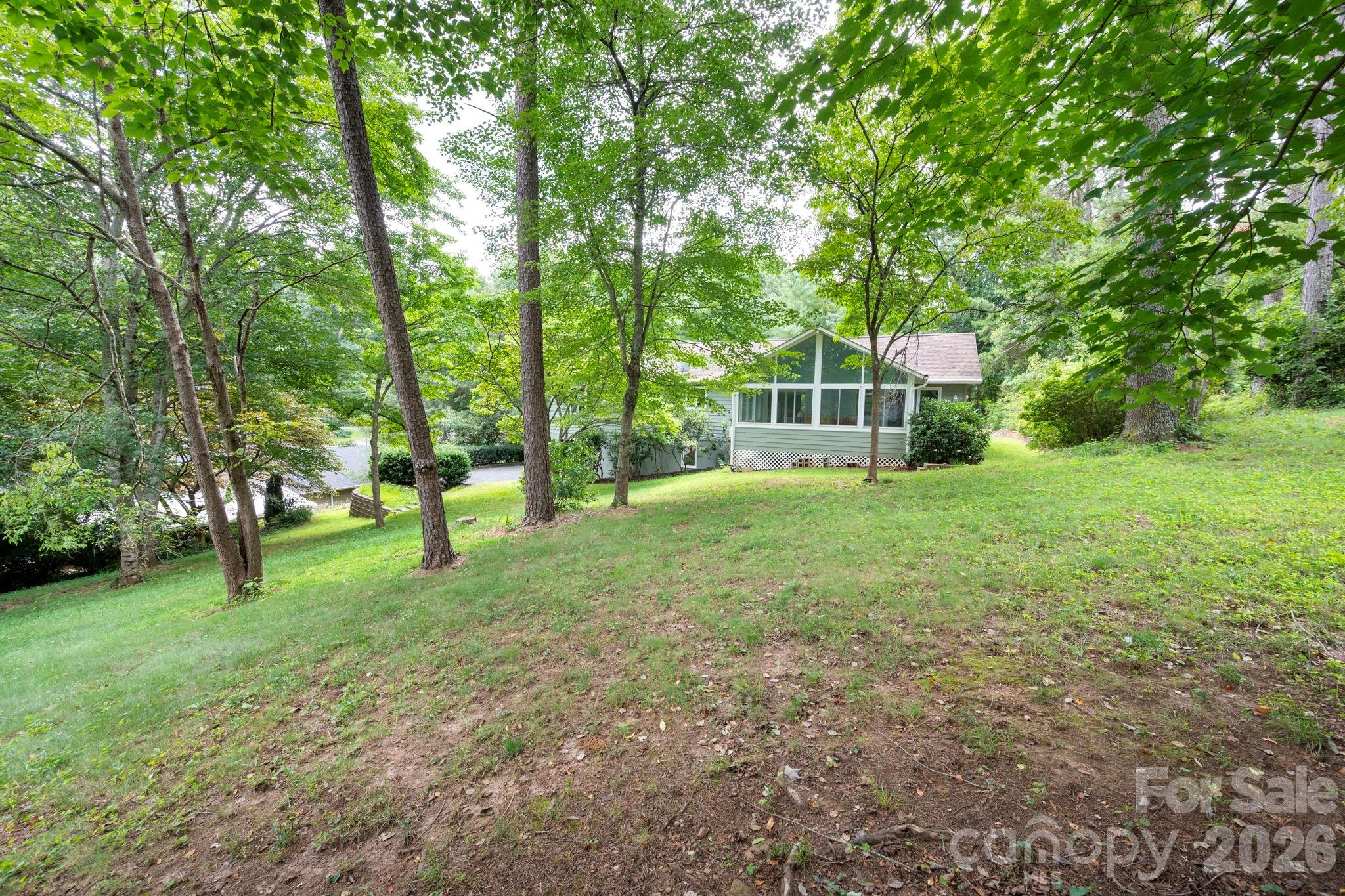 23 S Oaks Circle
