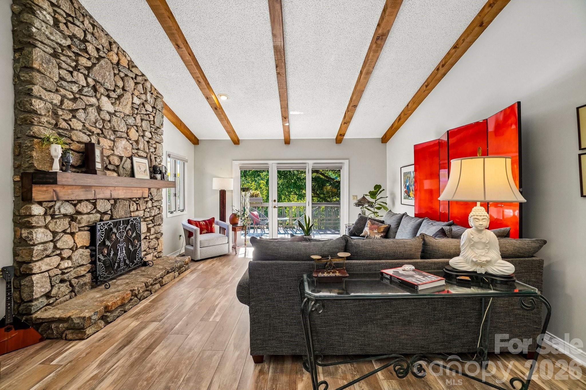 15 Stony Ridge