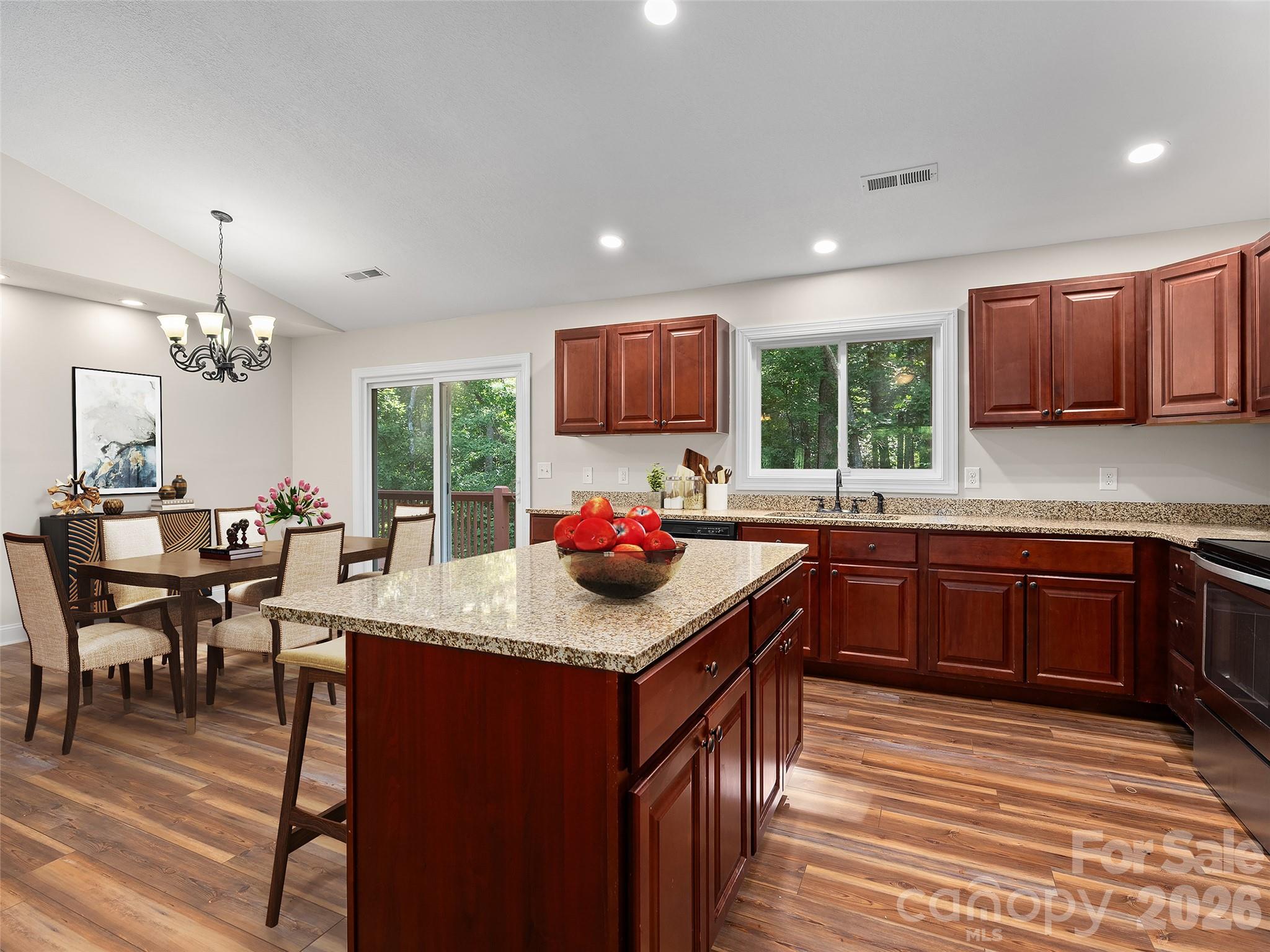 11 Tahchee Trail