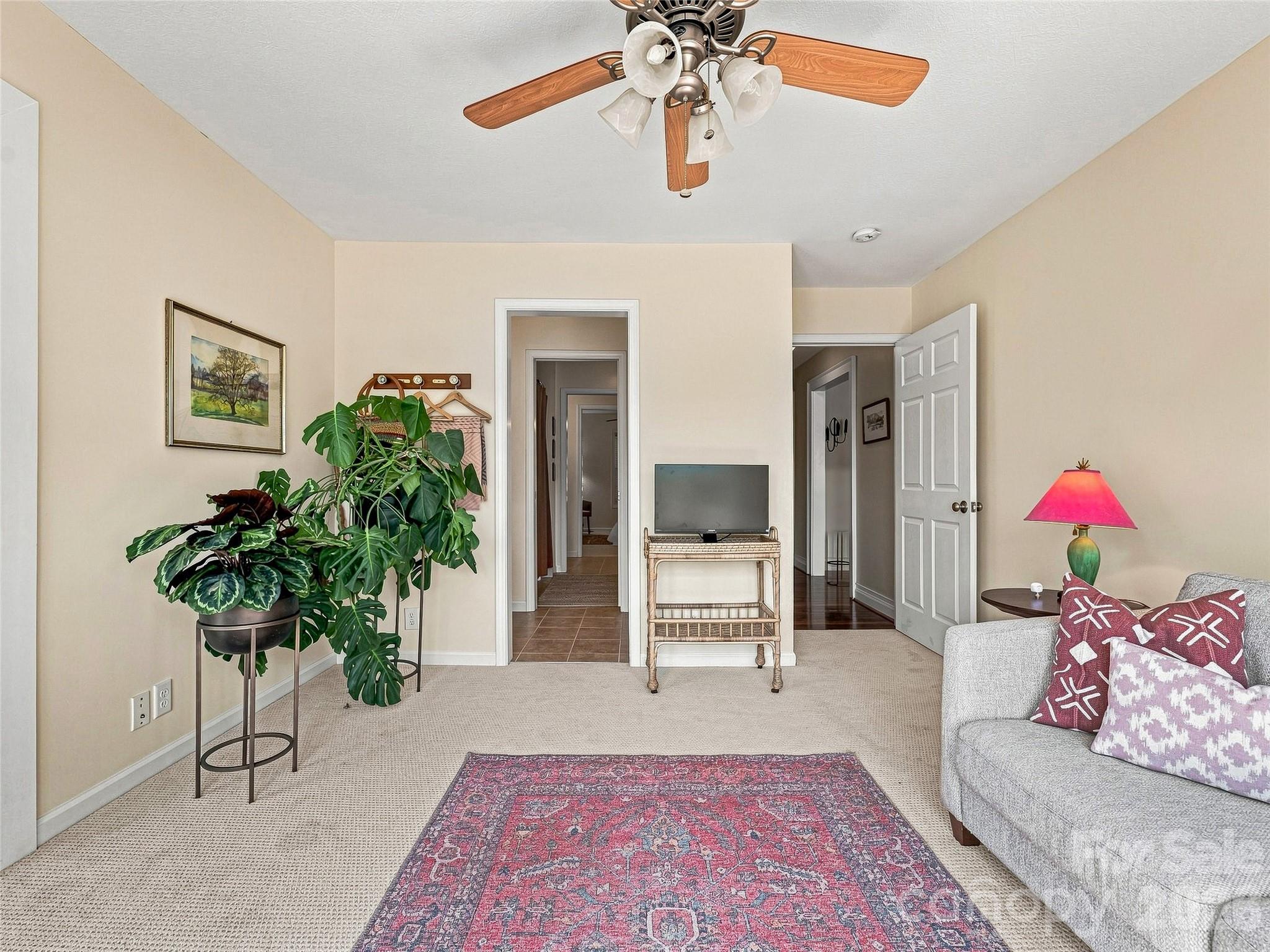 34 Ridge Glen Lane