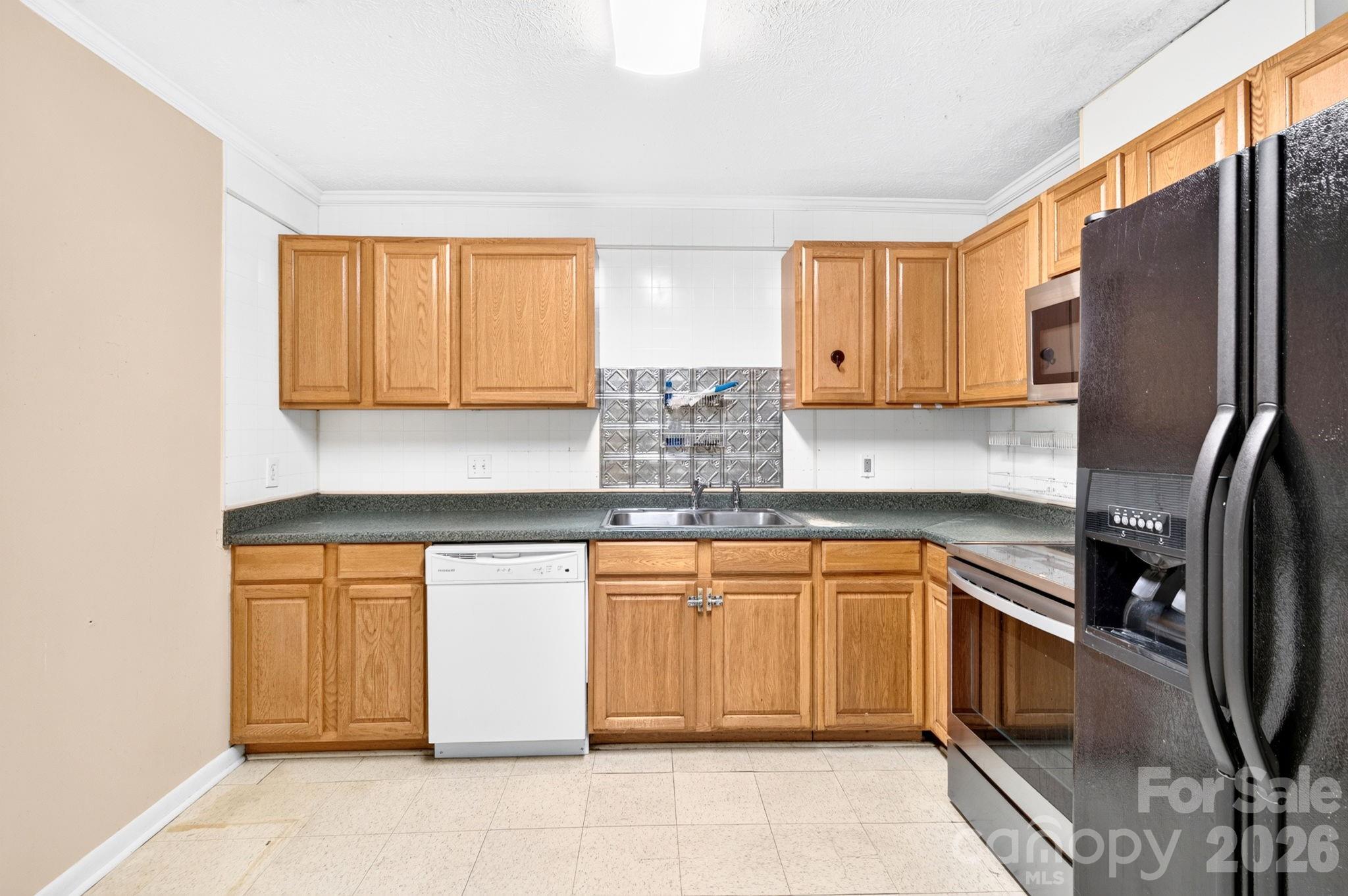 483 Caribou Road