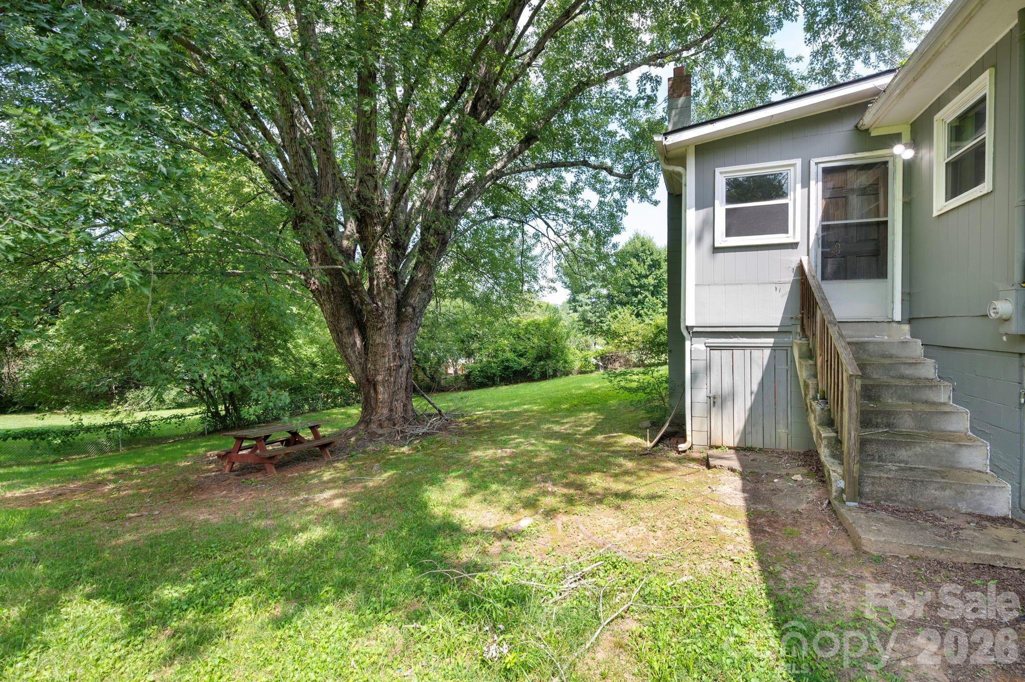 483 Caribou Road