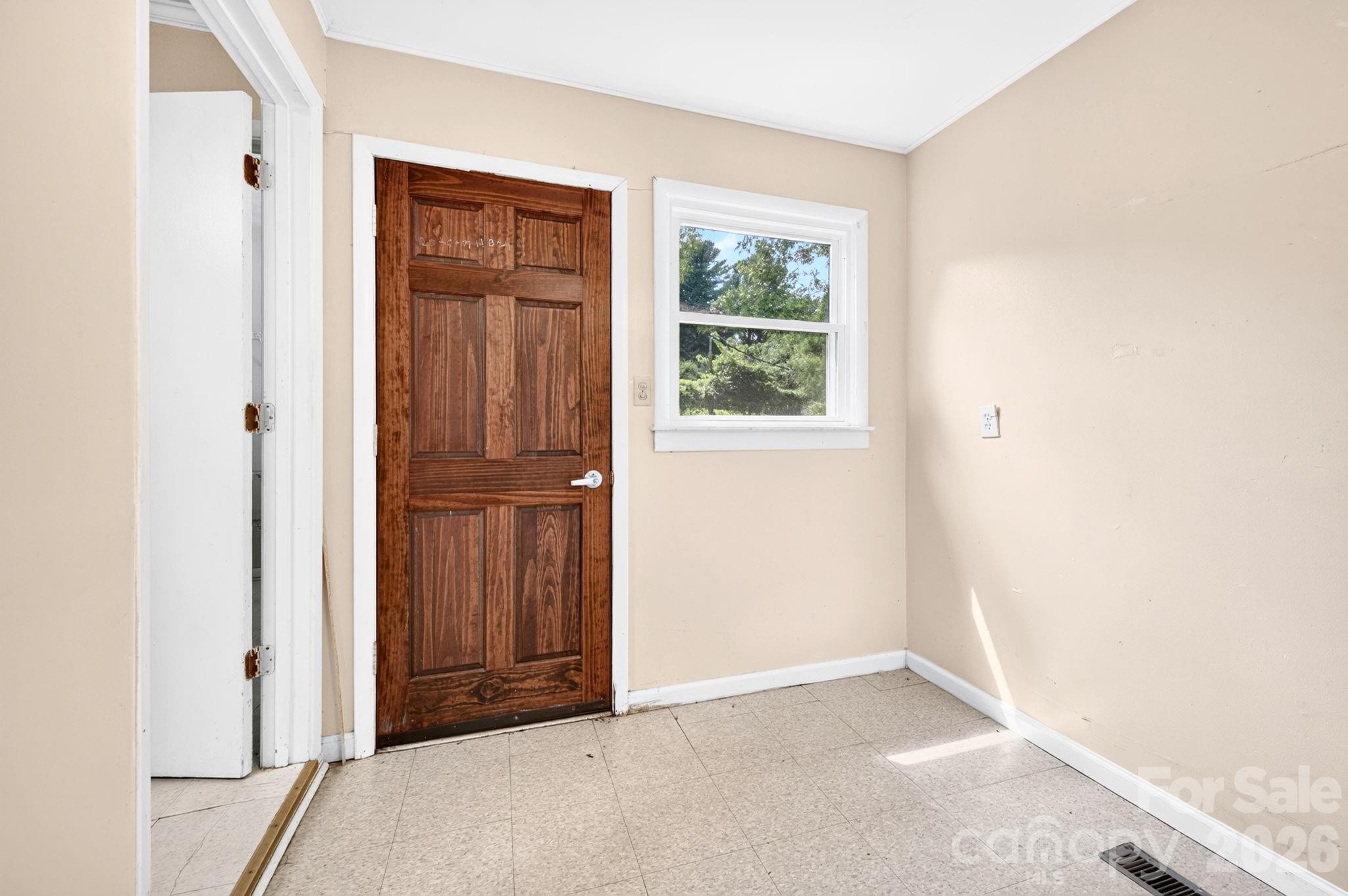 483 Caribou Road