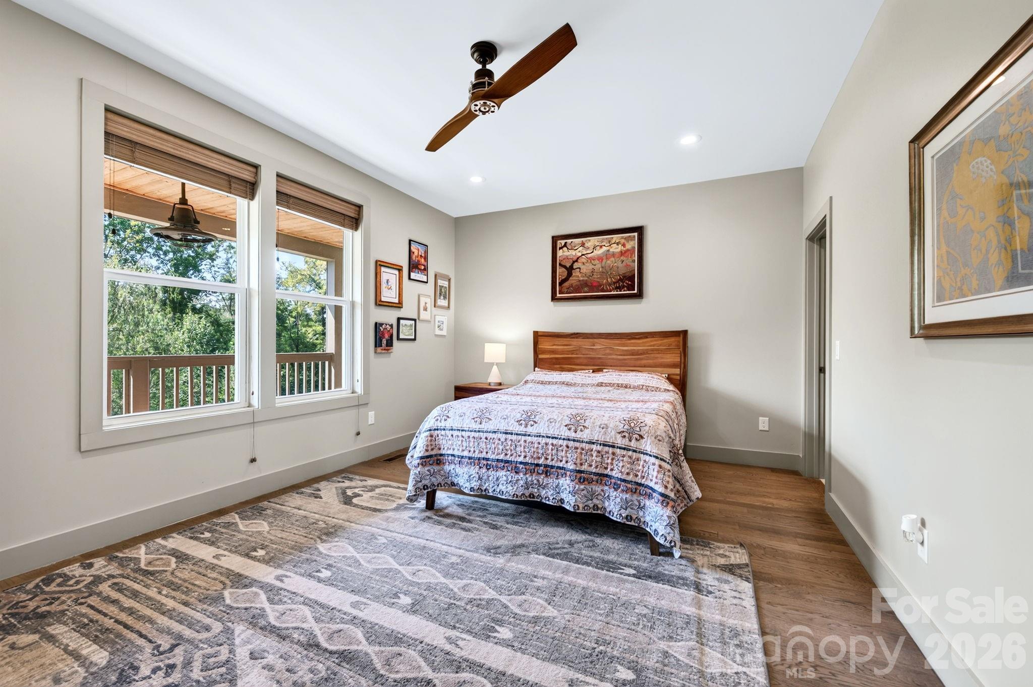 8 W Haven Lane
