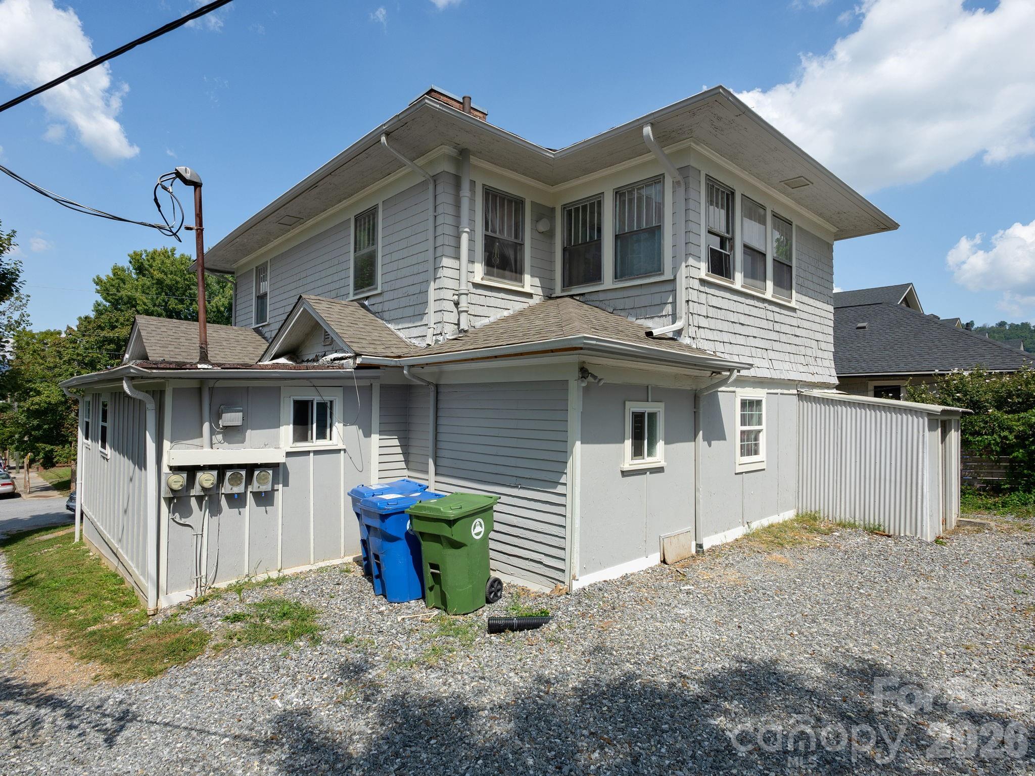 117 & 119 Spears Avenue