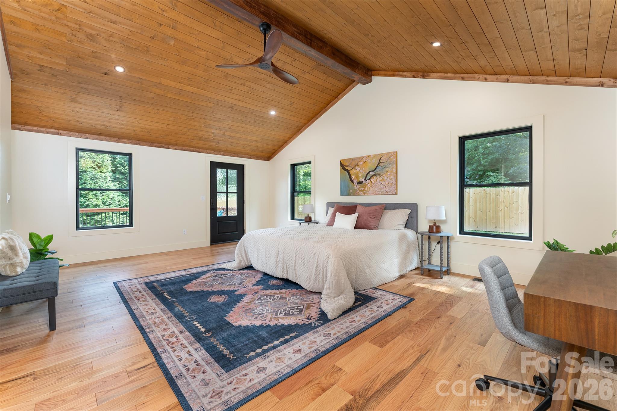 11 Pine Circle
