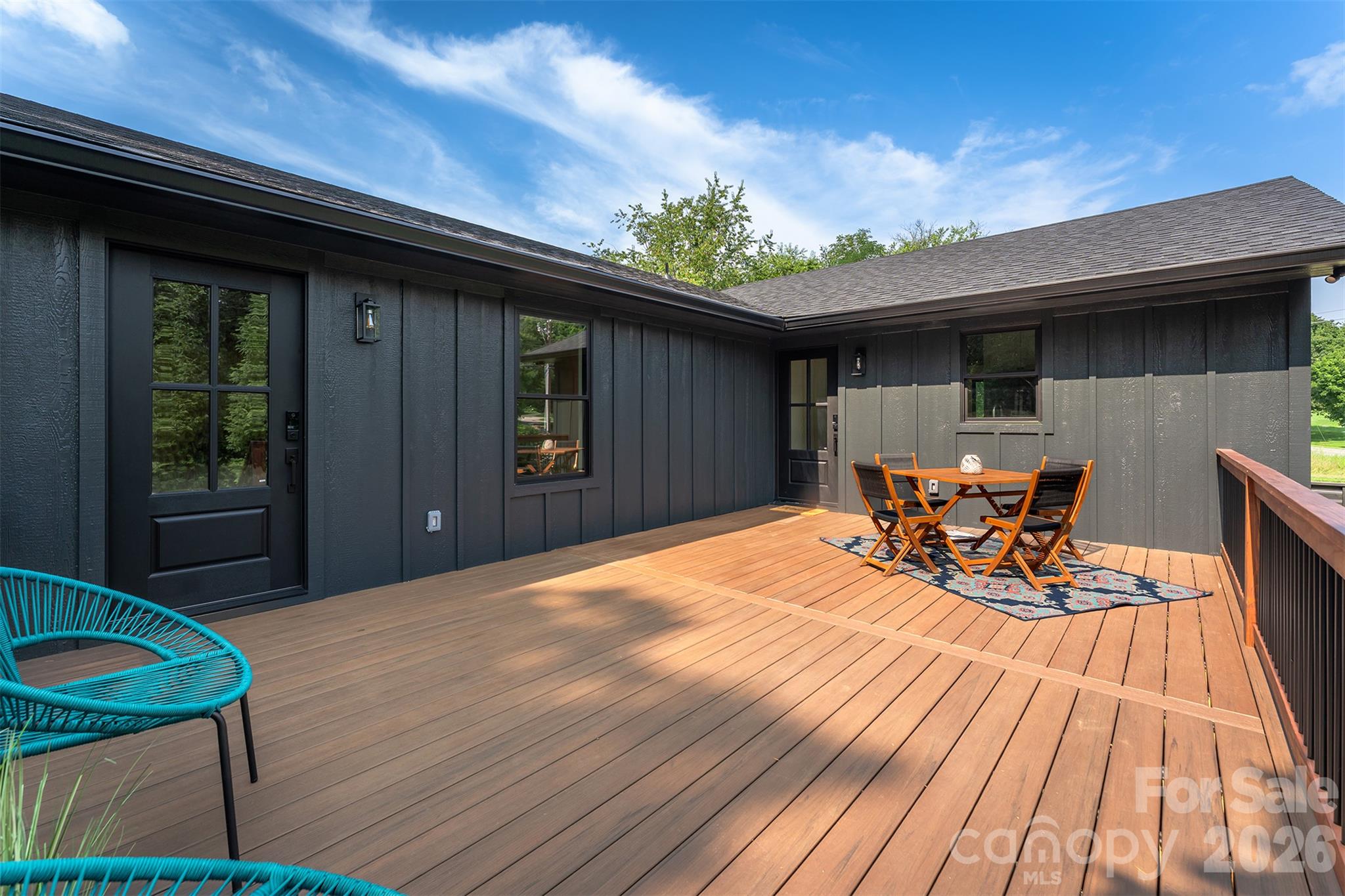 11 Pine Circle
