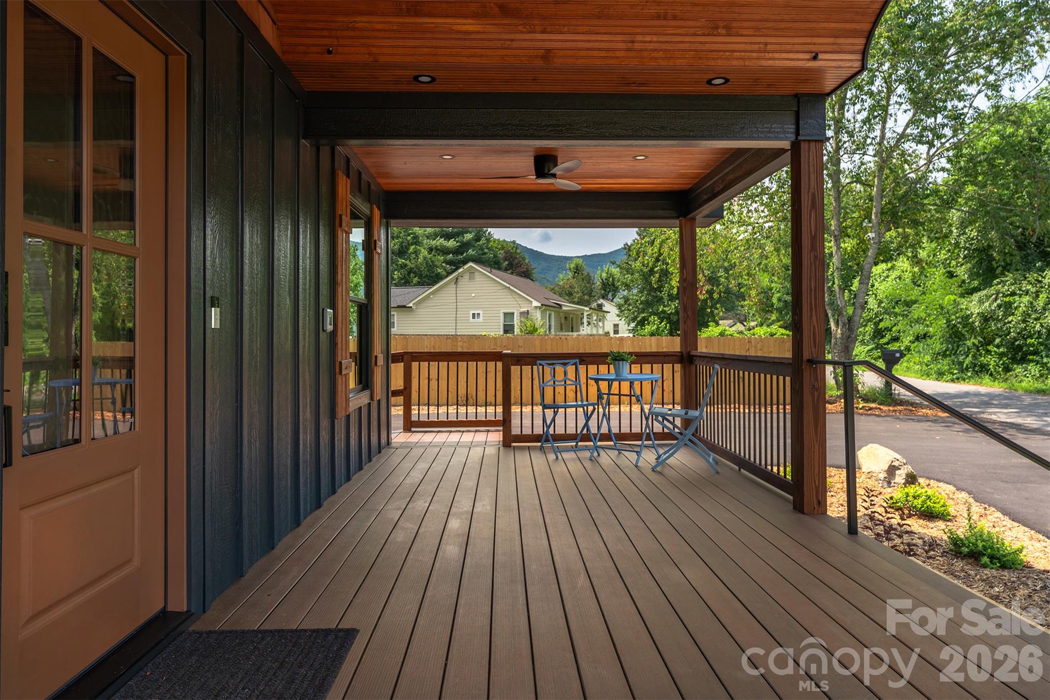 11 Pine Circle