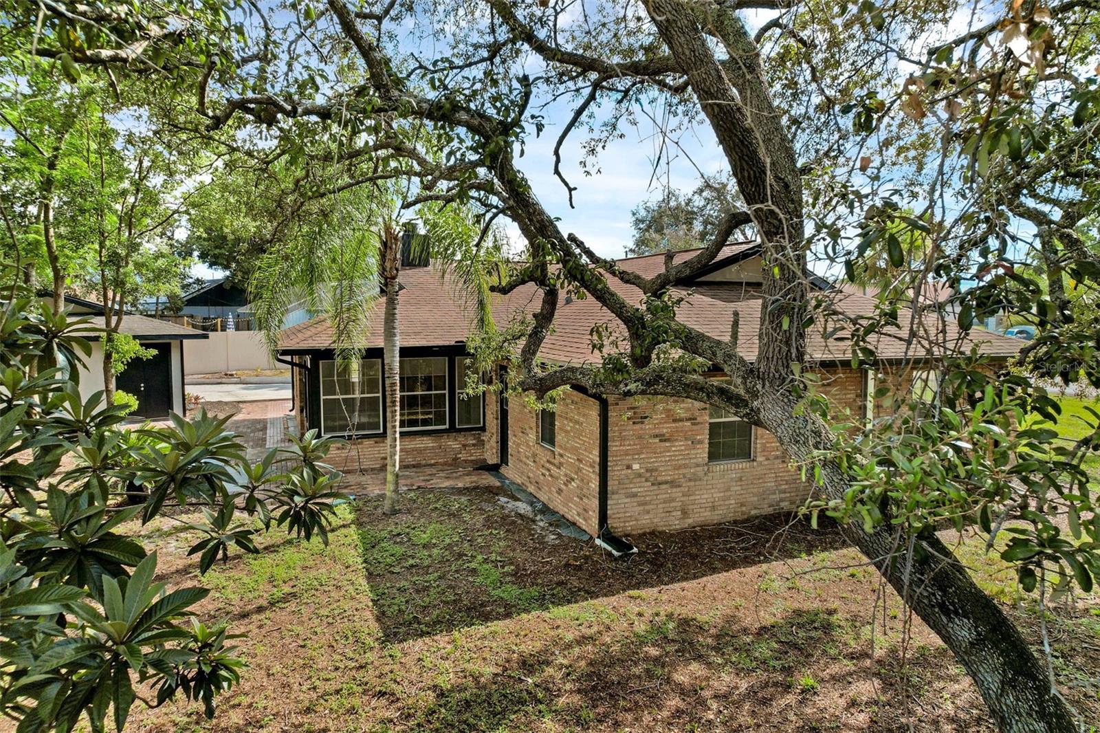 1547 BAVON DR