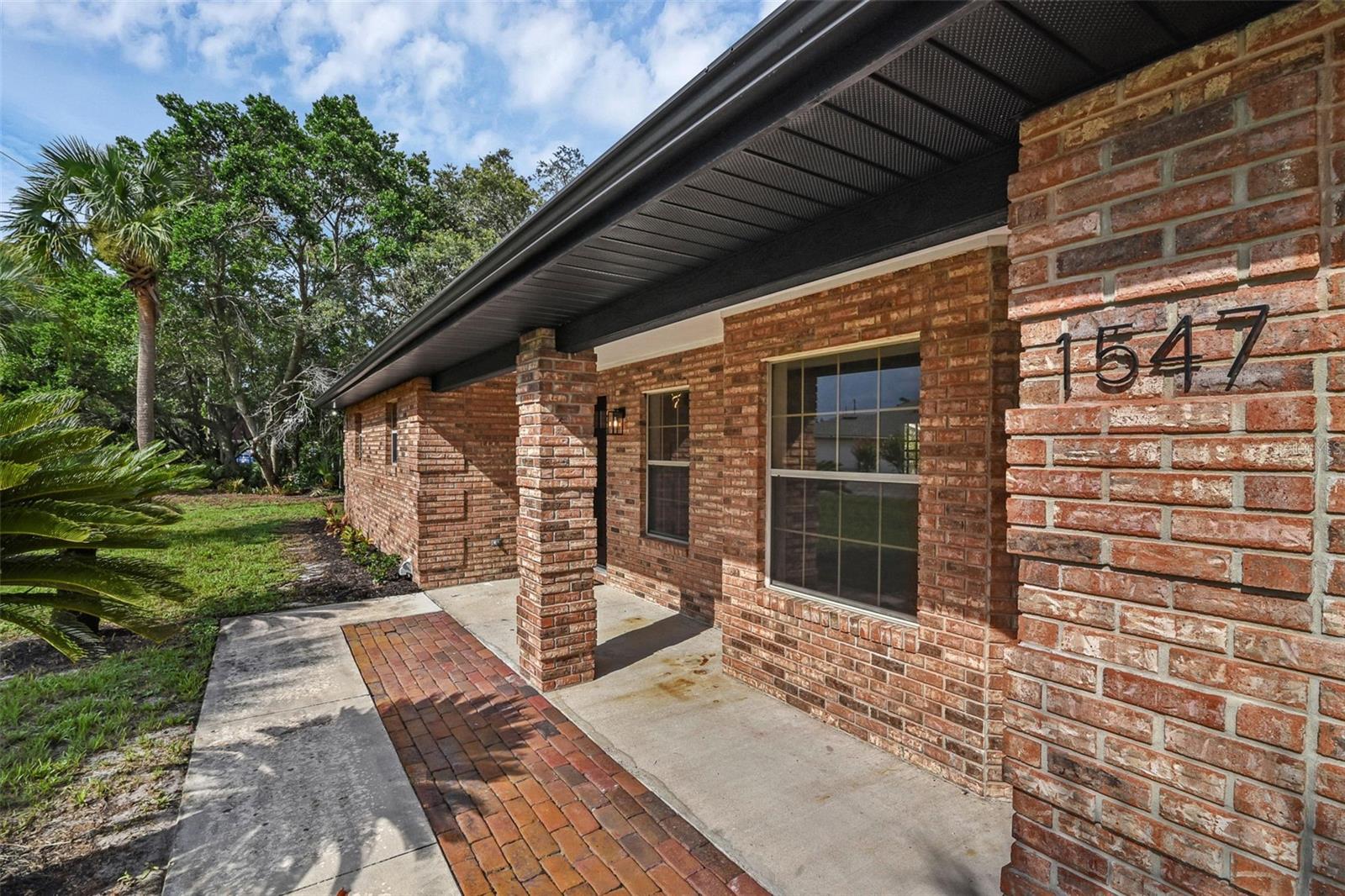 1547 BAVON DR