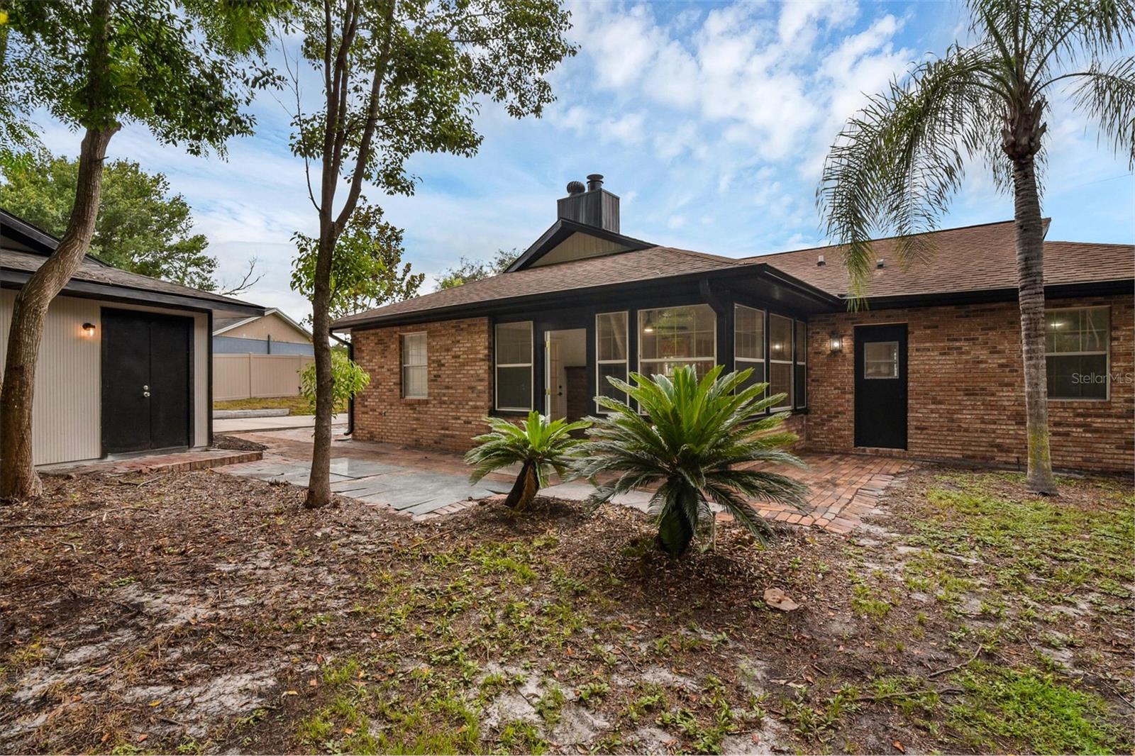 1547 BAVON DR