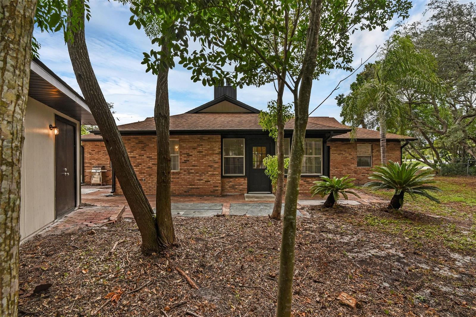 1547 BAVON DR