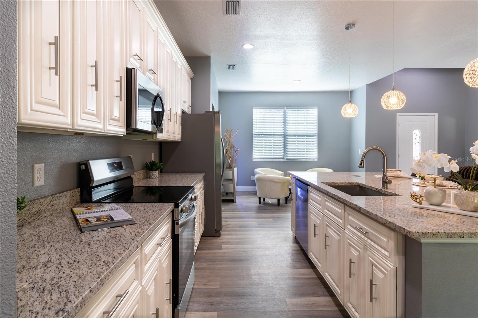 41550 ROYAL TRAILS RD