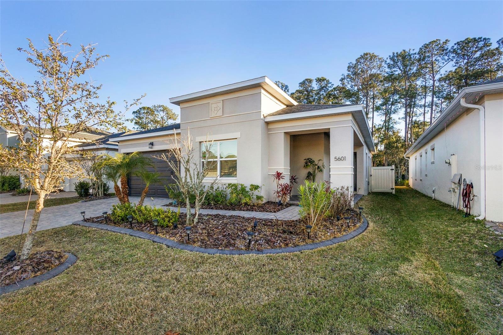 5601 ESTERO LOOP