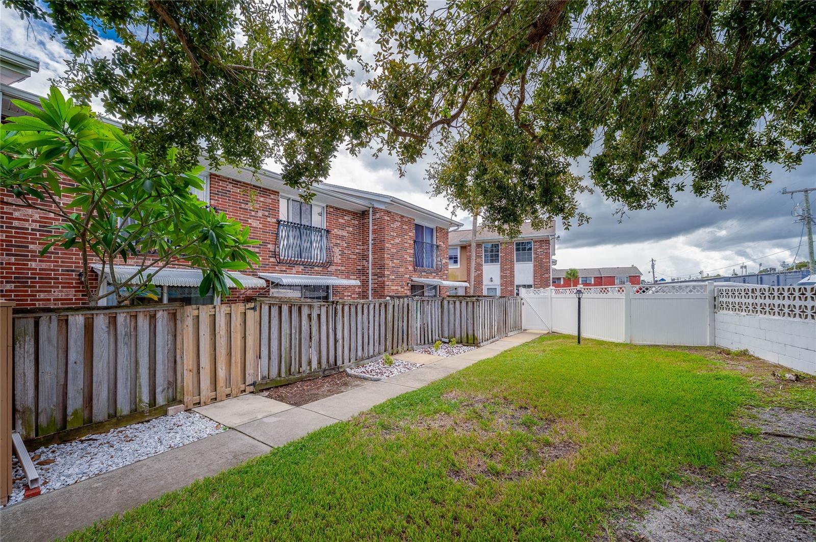 2200 S PALMETTO AVE #G030