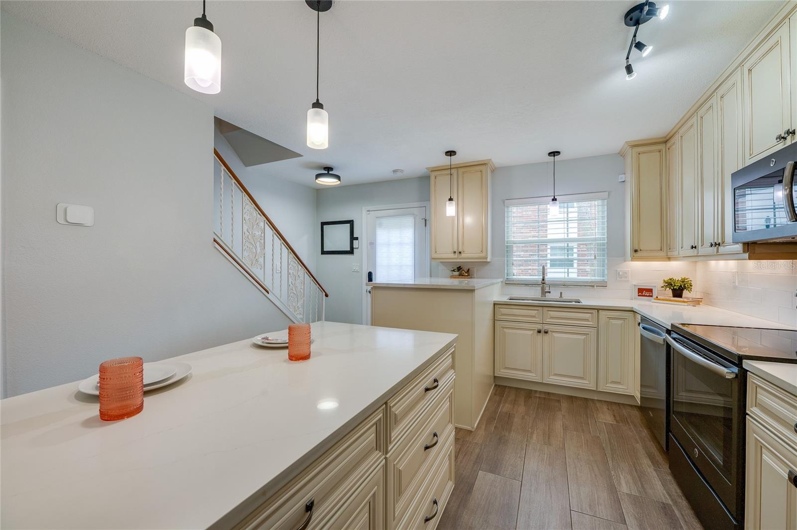 2200 S PALMETTO AVE #G030